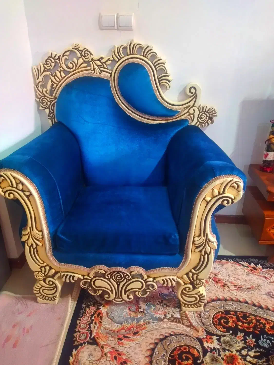 مبل مدل استیل آبی چوب راش / فوری فوری|مبلمان خانگی و میز عسلی|اشتهارد, |دیوار