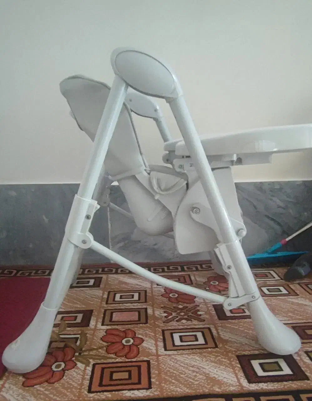 میز و صندلی غذاخوری کودک برند معتبر|تخت و صندلی بچه|کرج, اسدآباد|دیوار