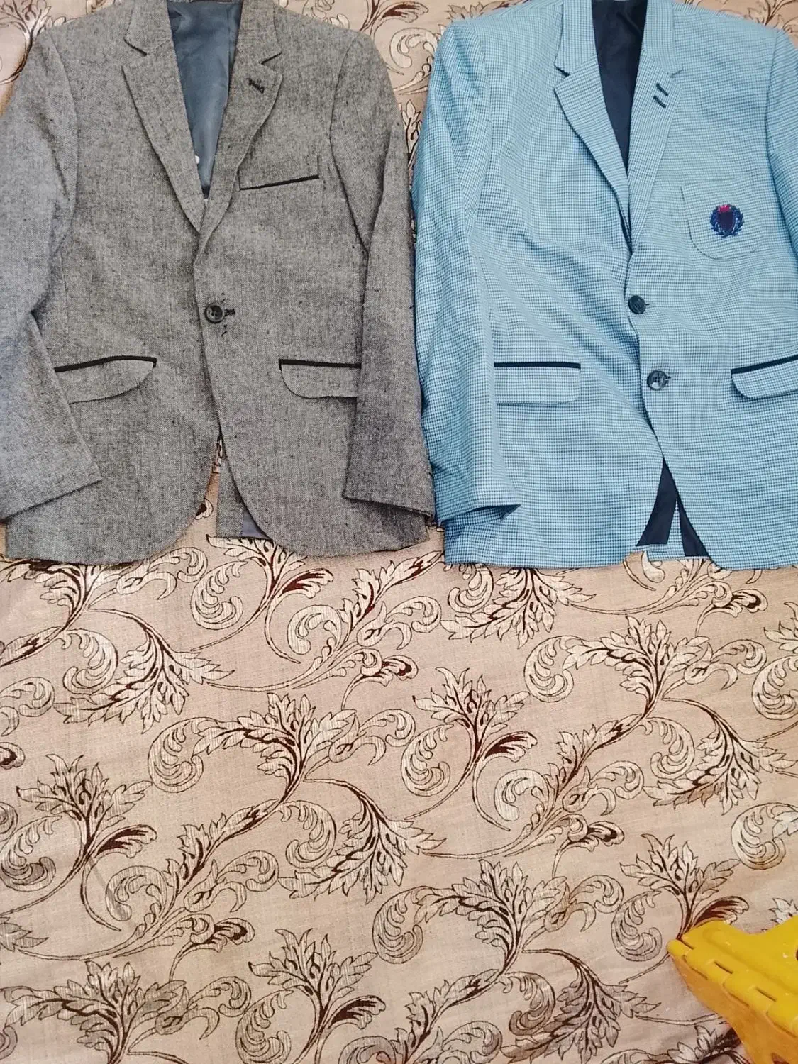 کت نونو|لباس|رشت, منظریه|دیوار