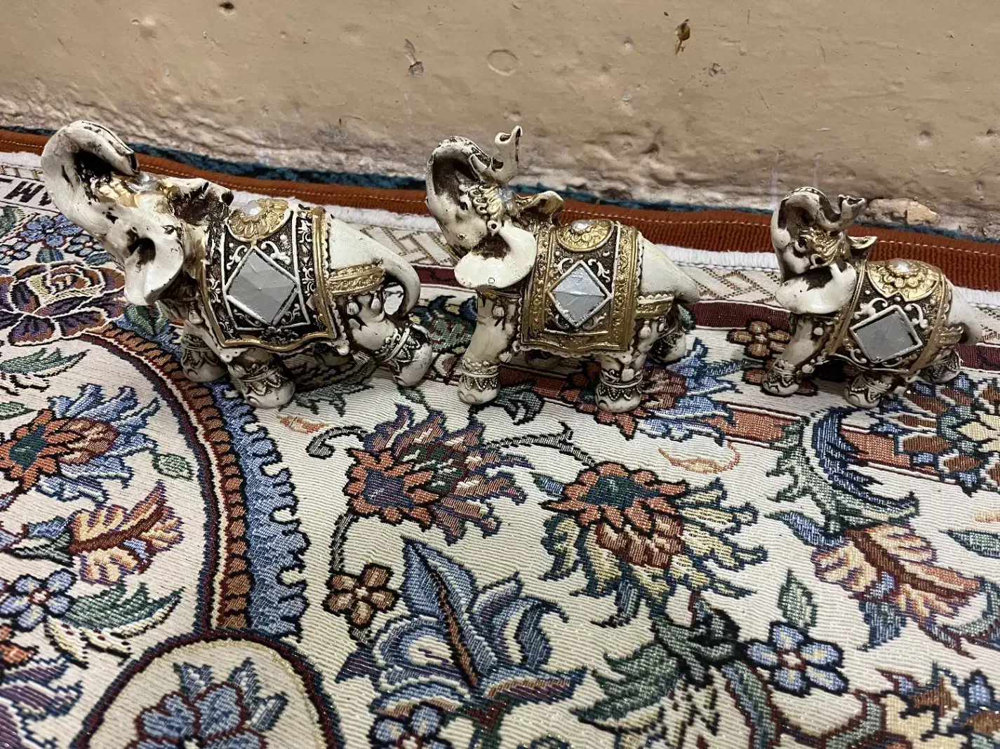 مجسمه اسب ‌ و فیل|مجسمه، تندیس، ماکت|یزد, |دیوار