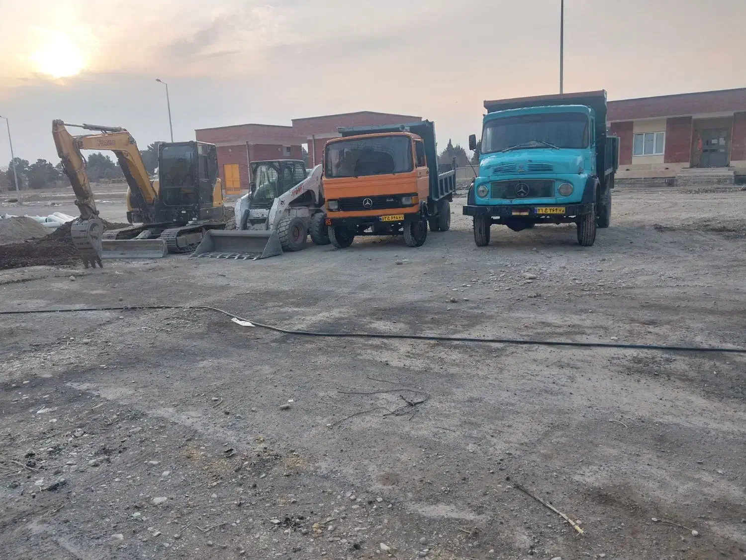 بابکت مینی‌بیل مکانیکی لودر‌ مصالح ساختمانی|خدمات حمل و نقل|نظرآباد, شهرک فرهنگیان|دیوار