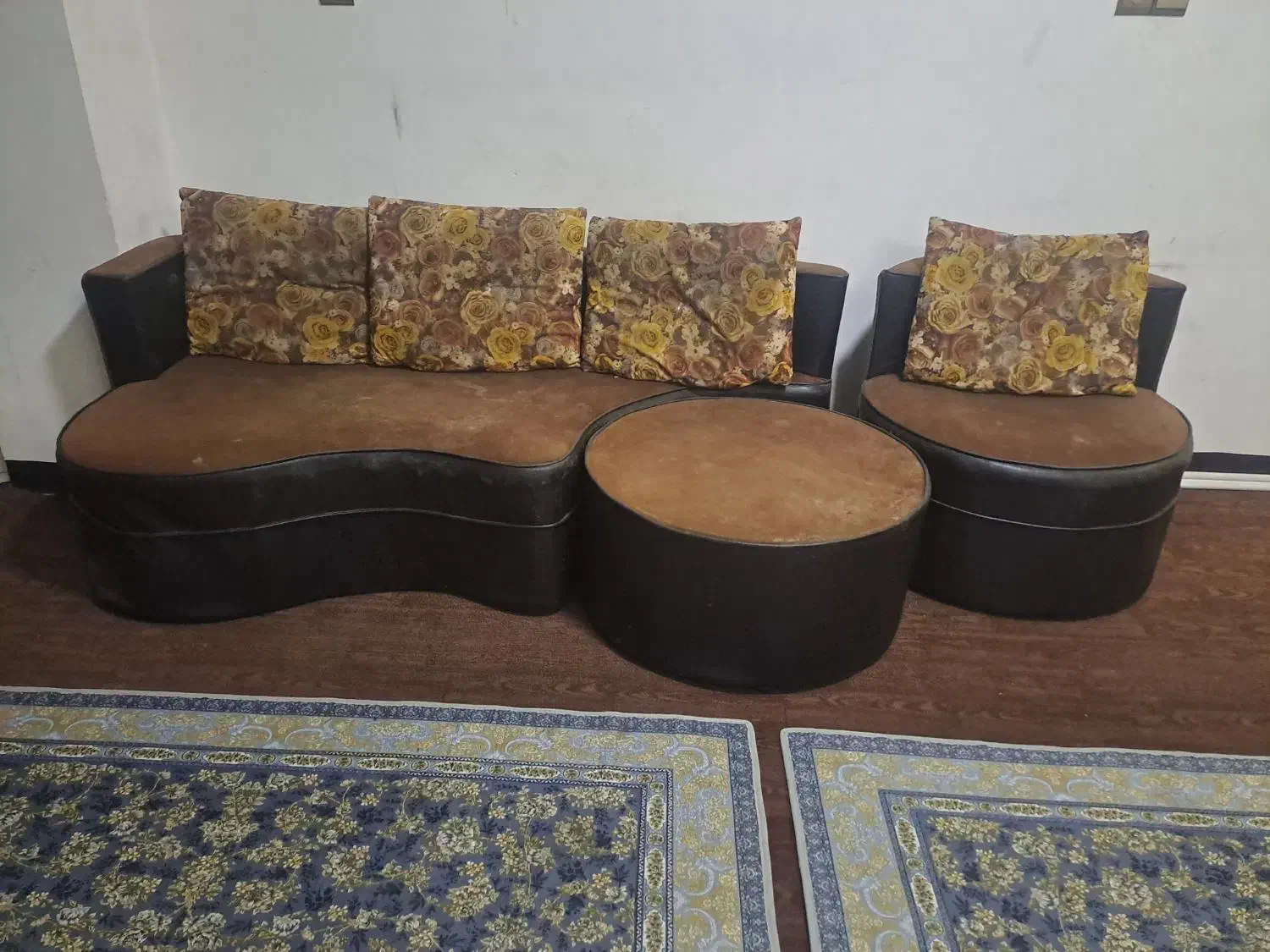 فروش مبلمان ۴ نفره ۱۵۰۰م|مبلمان خانگی و میز عسلی|بندرعباس, |دیوار