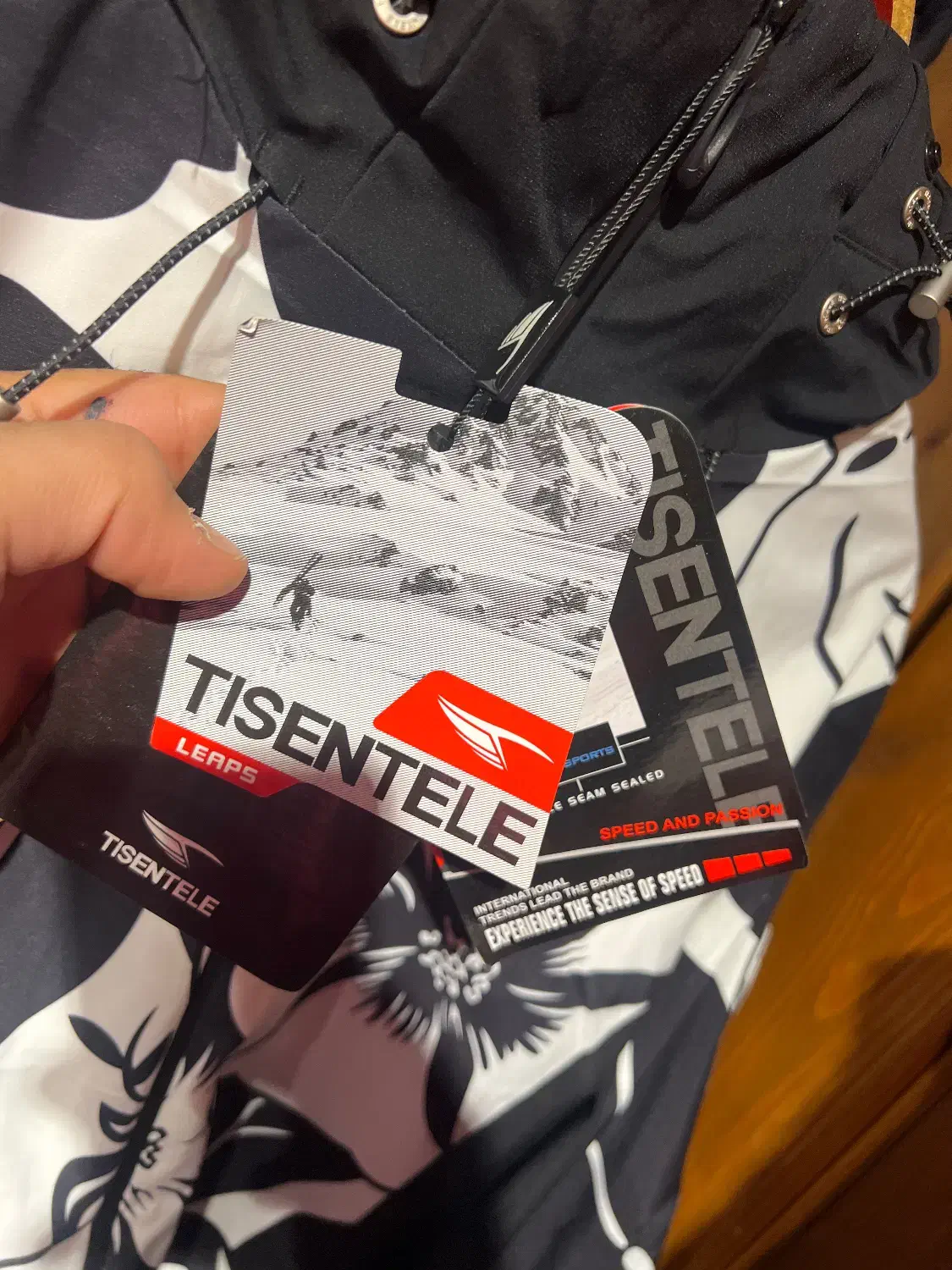 کاپشن اسکی  اسنوبرد زنانه و مردانه|ورزش‌های زمستانی|تهران, شهرک پردیسان|دیوار