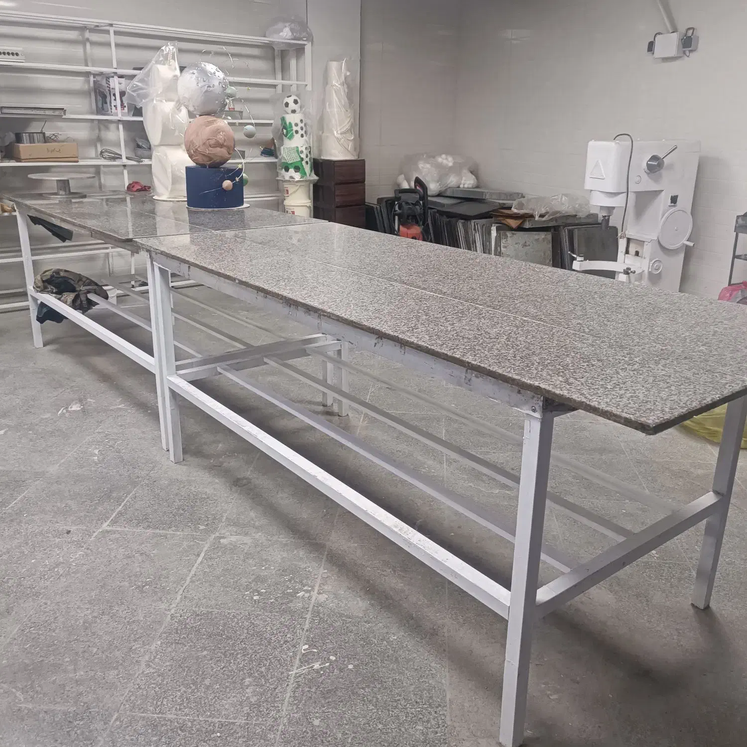 فروشنده قنادی|استخدام خدمات فروشگاه و رستوران|قرچک, باقرآباد|دیوار