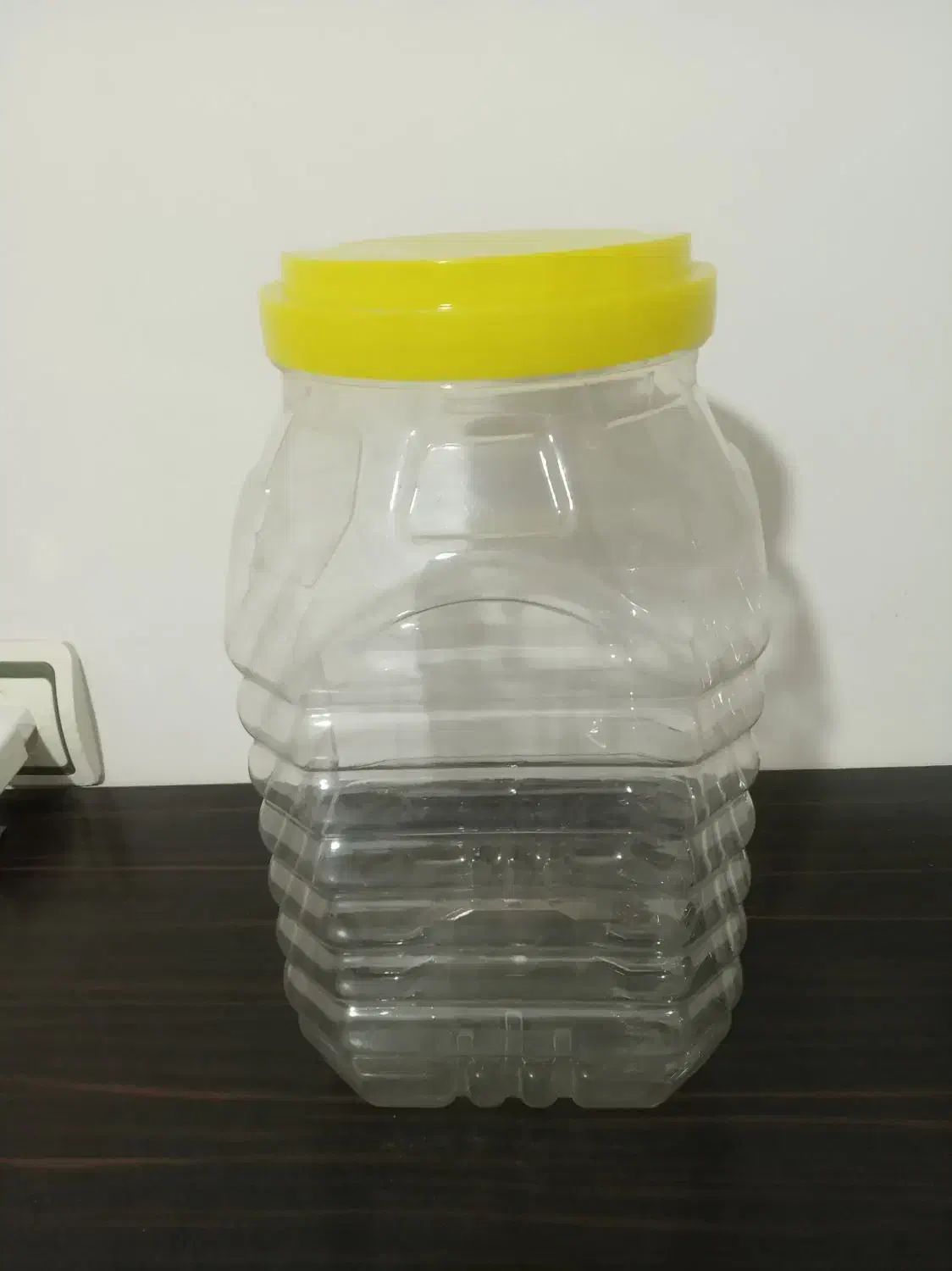 ظرف پلاستیکی در دار|ظروف نگهدارنده، پلاستیکی، یک‌بارمصرف|زنجان, |دیوار