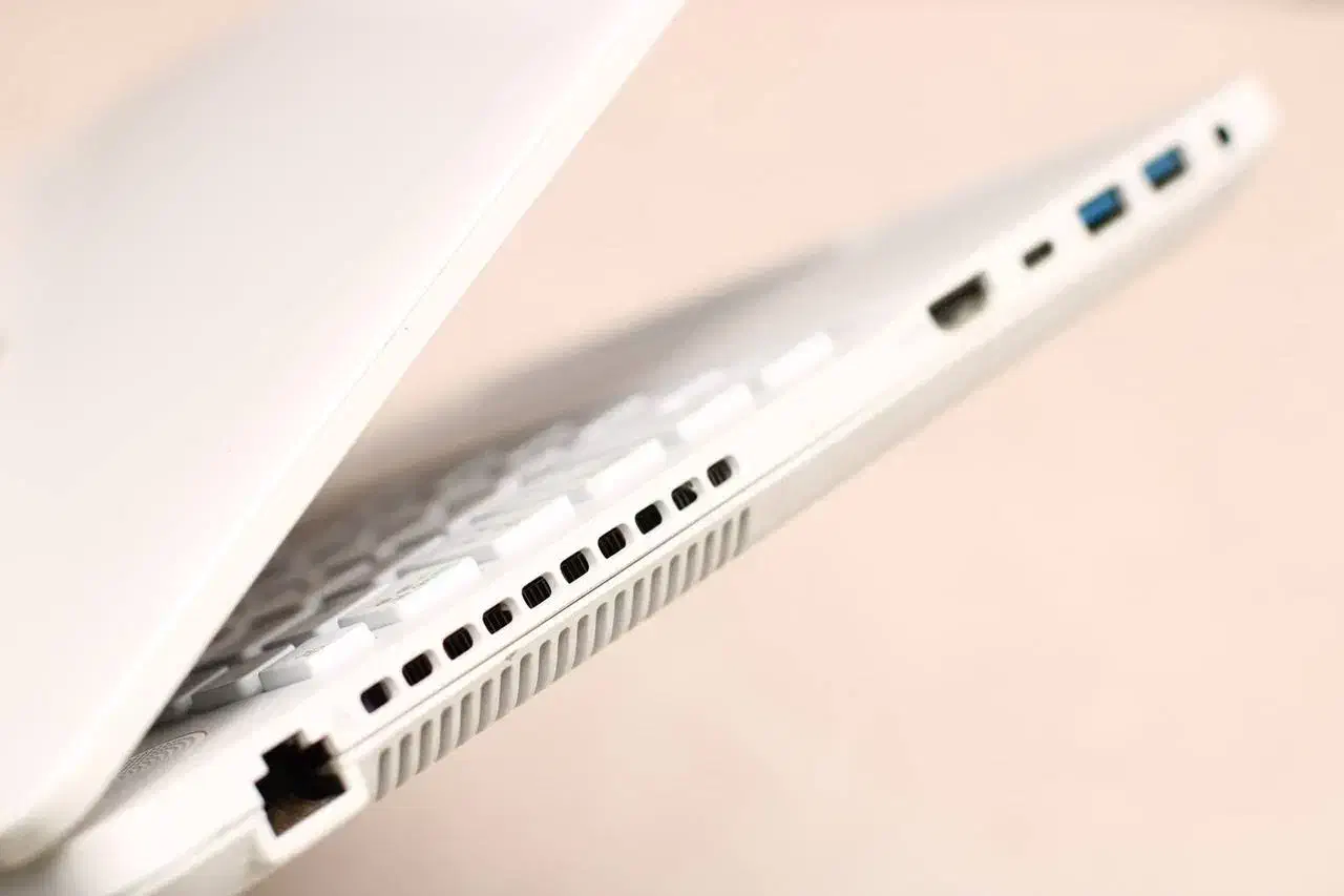 i7 نسل 6 خوشگل و تمیز|رایانه همراه|الوند, |دیوار
