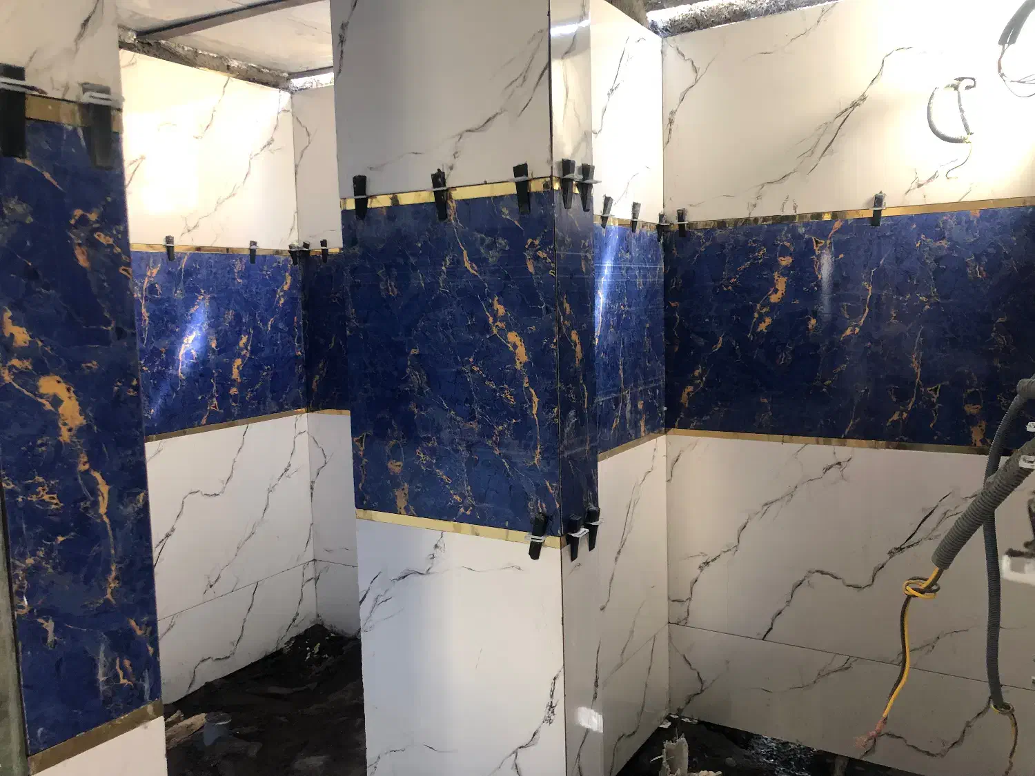 کاشی سرامیک کار/دیوارچین/گچ کار/پله|خدمات پیشه و مهارت|بم, |دیوار