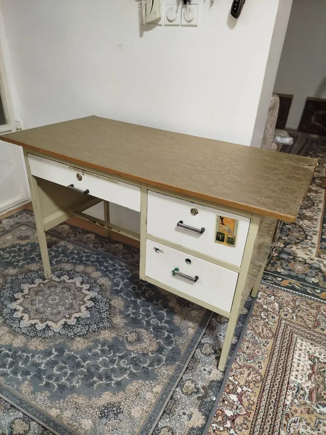 میز معلم|میز تحریر و کامپیوتر|بندر ماهشهر, |دیوار