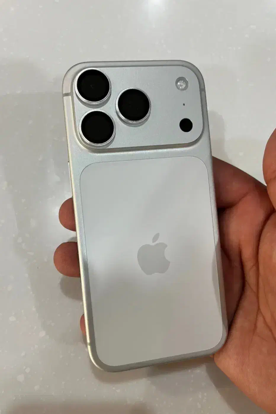 آیفون 17 پرو|موبایل|مشهد, کوشش|دیوار