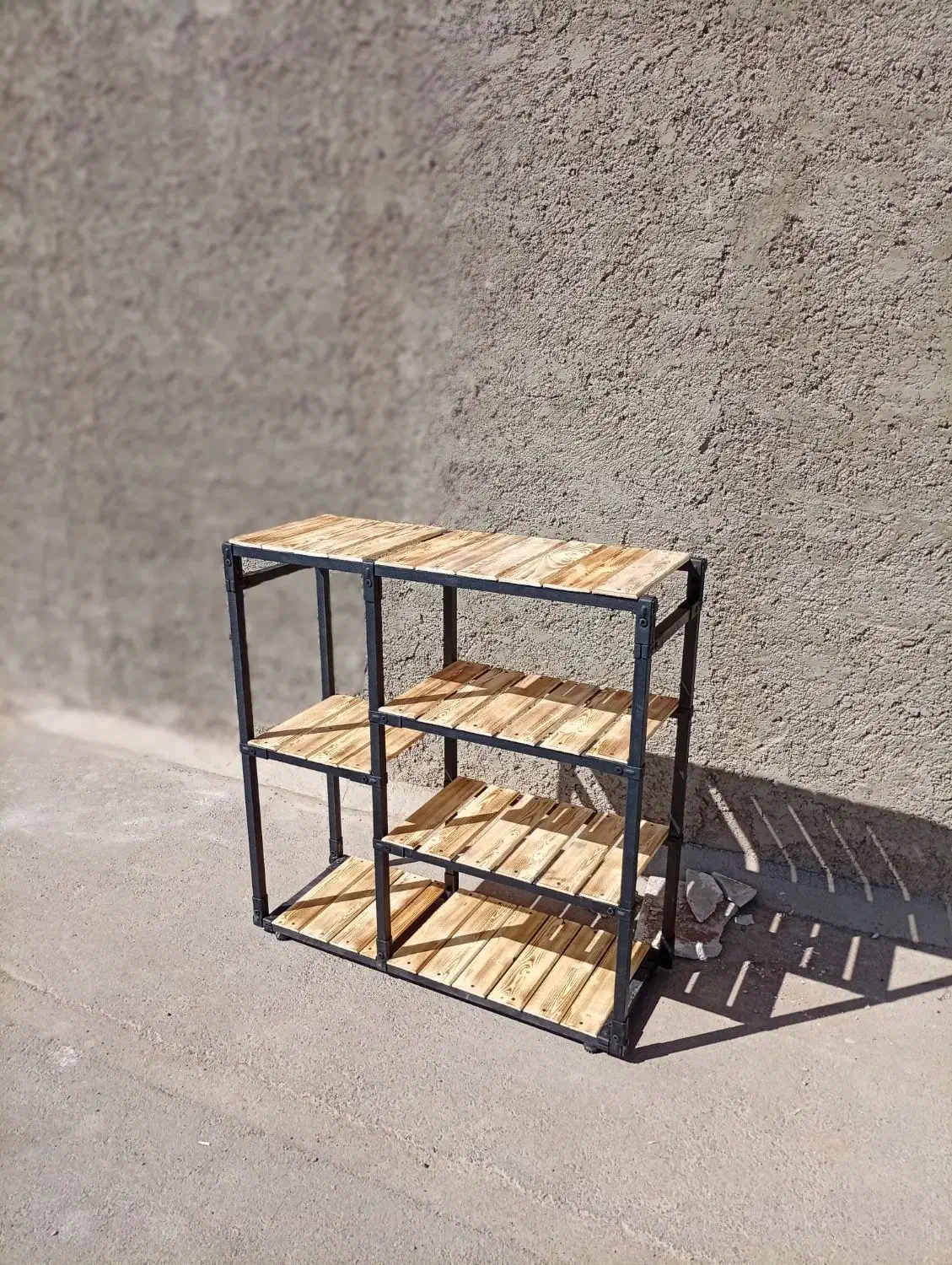 کافی بار رگال استند|کتابخانه، شلف، قفسه‌های دیواری|خمینی‌شهر, |دیوار