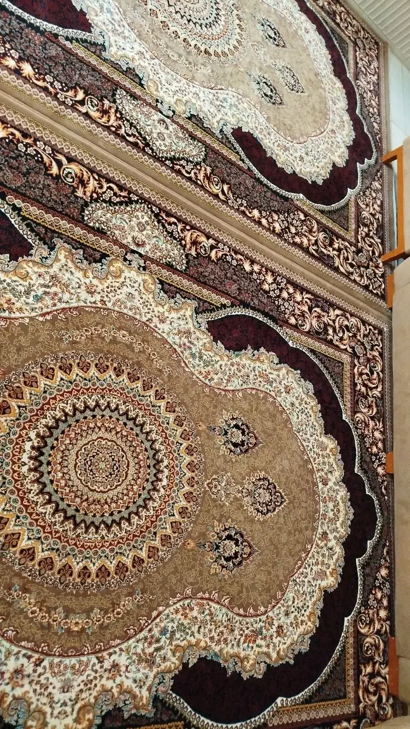 دوعددفرش ۶متری ویک دست مبل هفت نفره|فرش|ورامین, خیر آباد|دیوار