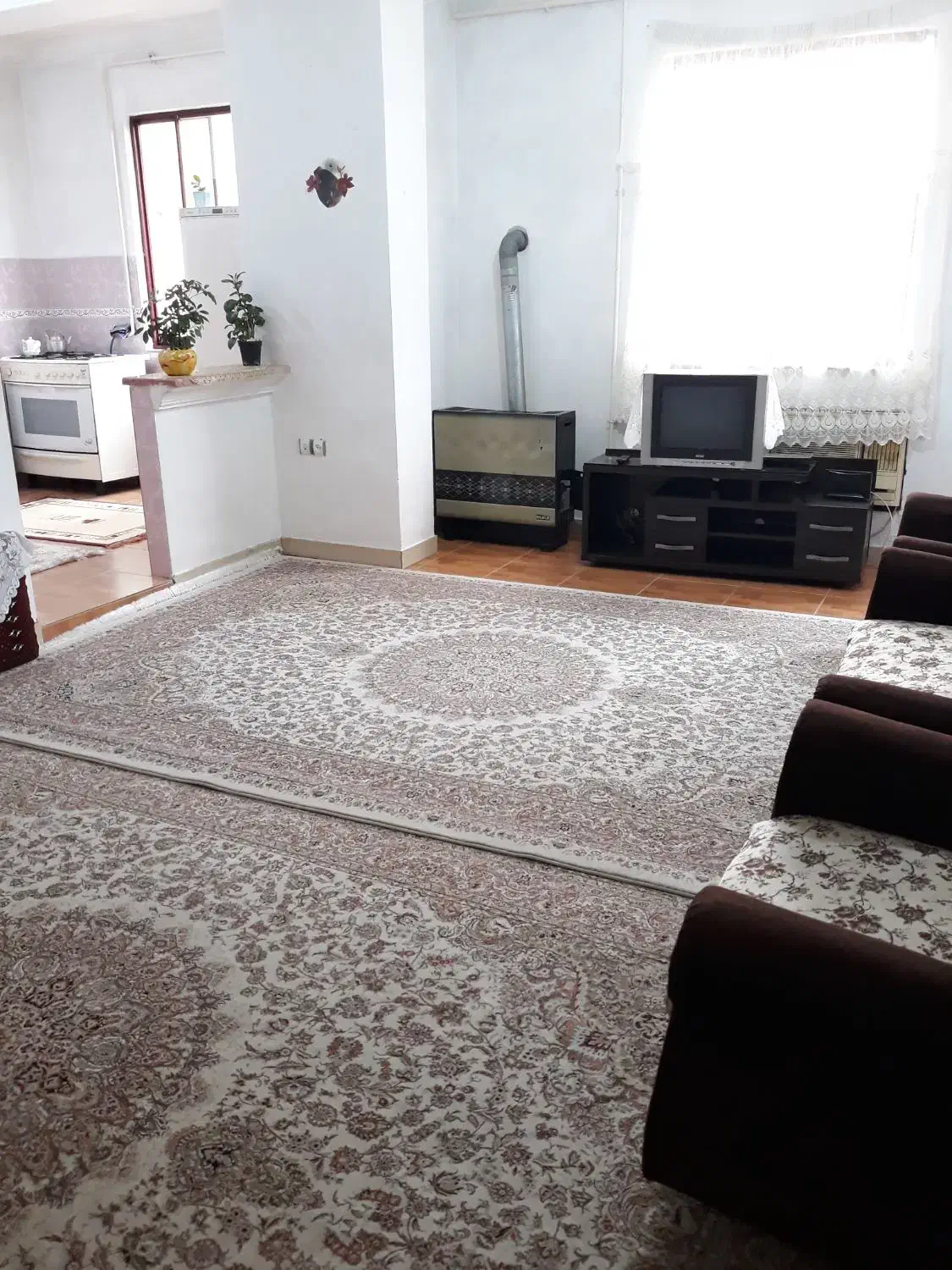 اجاره آپارتمان روزانه|اجارهٔ کوتاه‌مدت آپارتمان و سوئیت|رشت, انصاری|دیوار