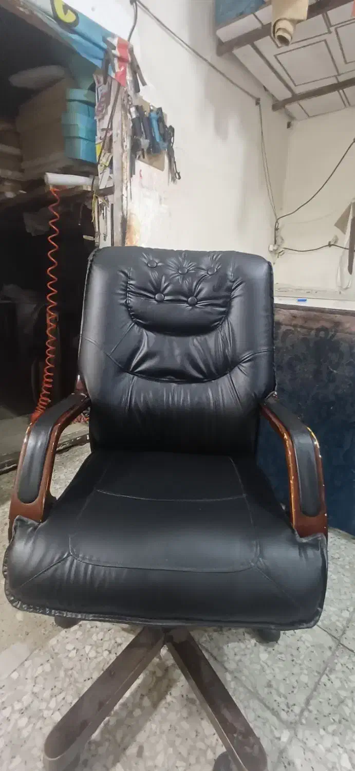 تولیدوتعمییرات انواع مبلمان اداری با مواد درجه یک|دفتر کار|اسلامشهر, شهرک احمدیه|دیوار