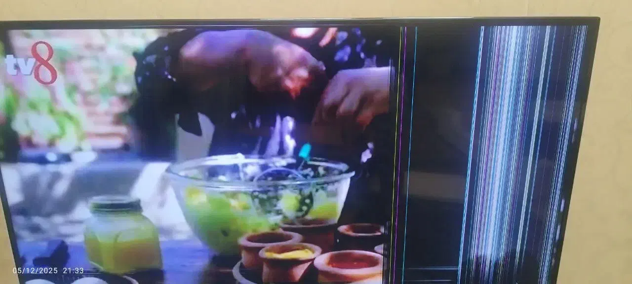 تلویزیون|تلویزیون و پروژکتور|پرند, فاز ۰|دیوار