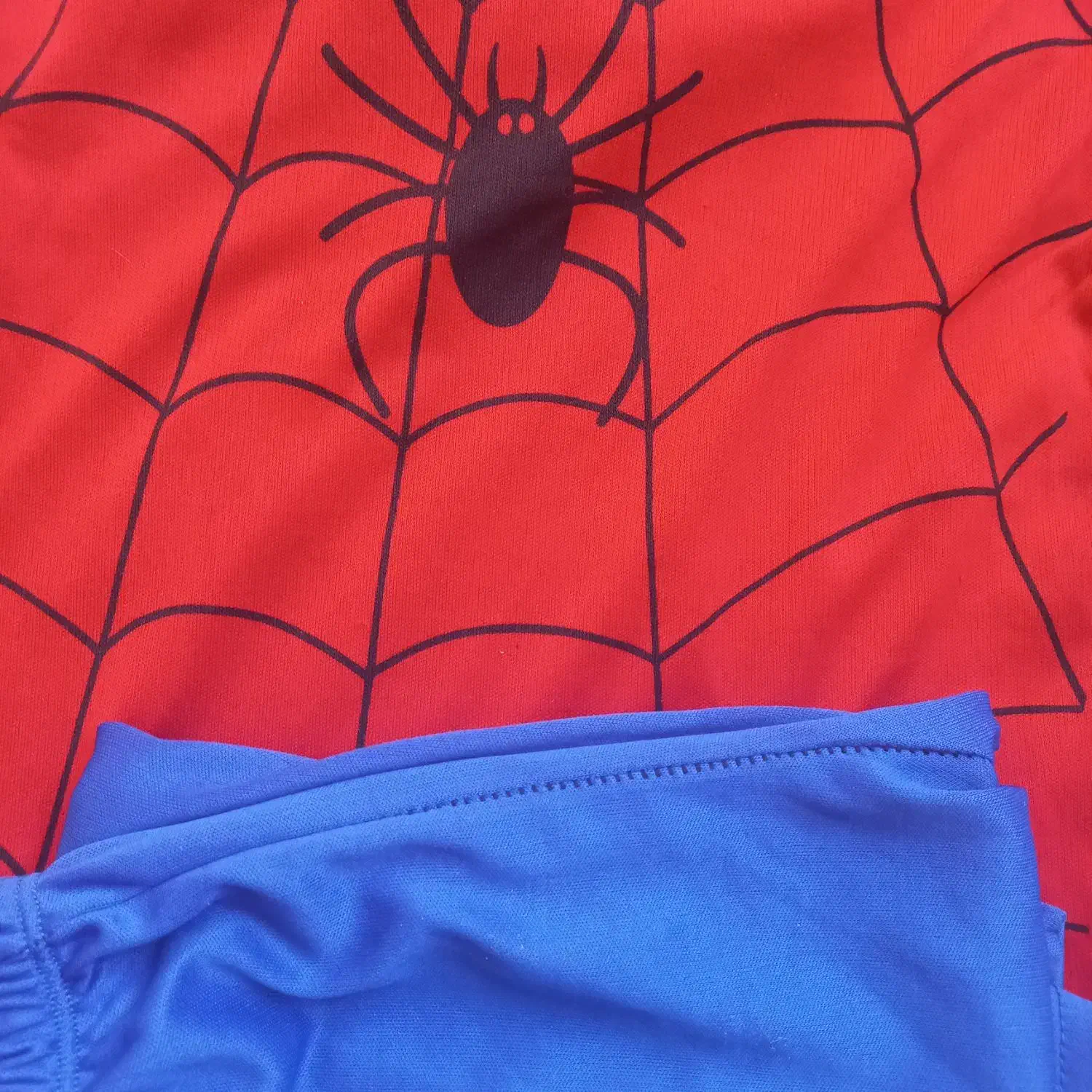 لباس مرد عنکبوتی مناسب کلاس دوم تا چهارم|کفش و لباس بچه|کوهدشت, |دیوار