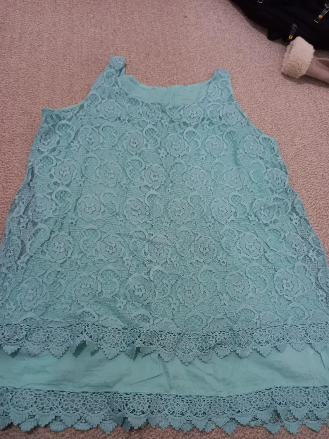 چند عدد مانتو|لباس|زنجان, |دیوار