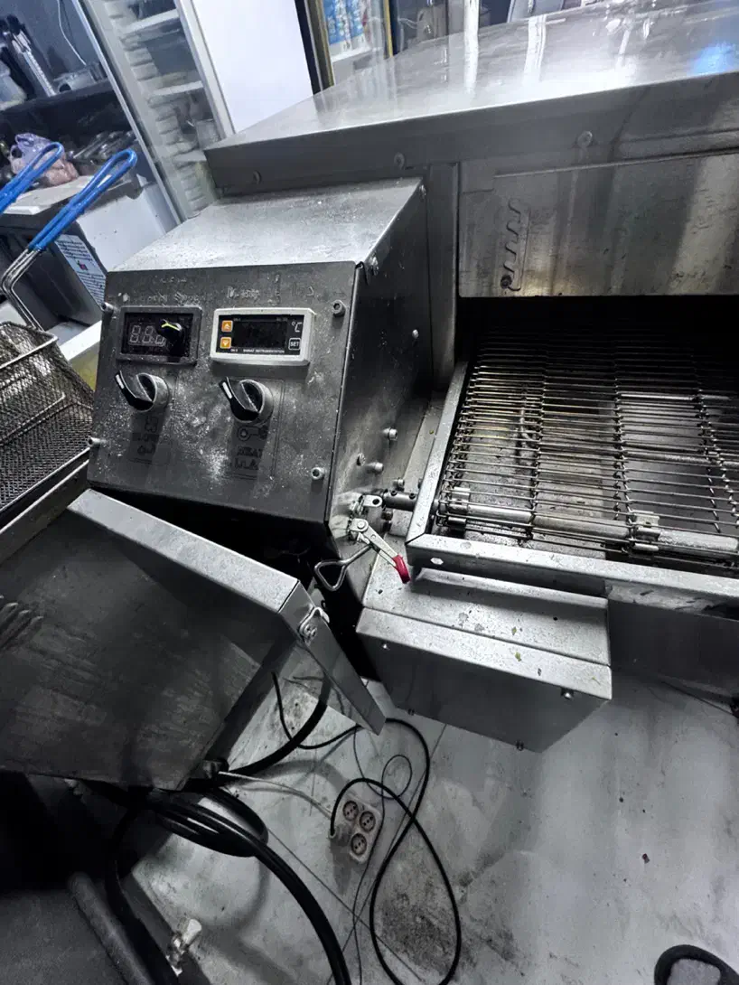 فر ریلی پیتزا|کافی‌شاپ و رستوران|کرج, گلشهر|دیوار