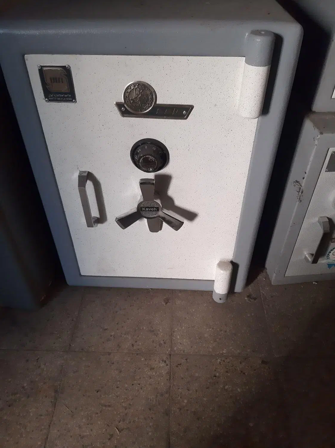 فروش تعمیرات بازکردن حمل خریدگاوصندوق گاوصندوق|ابزارآلات|تهران, ونک|دیوار