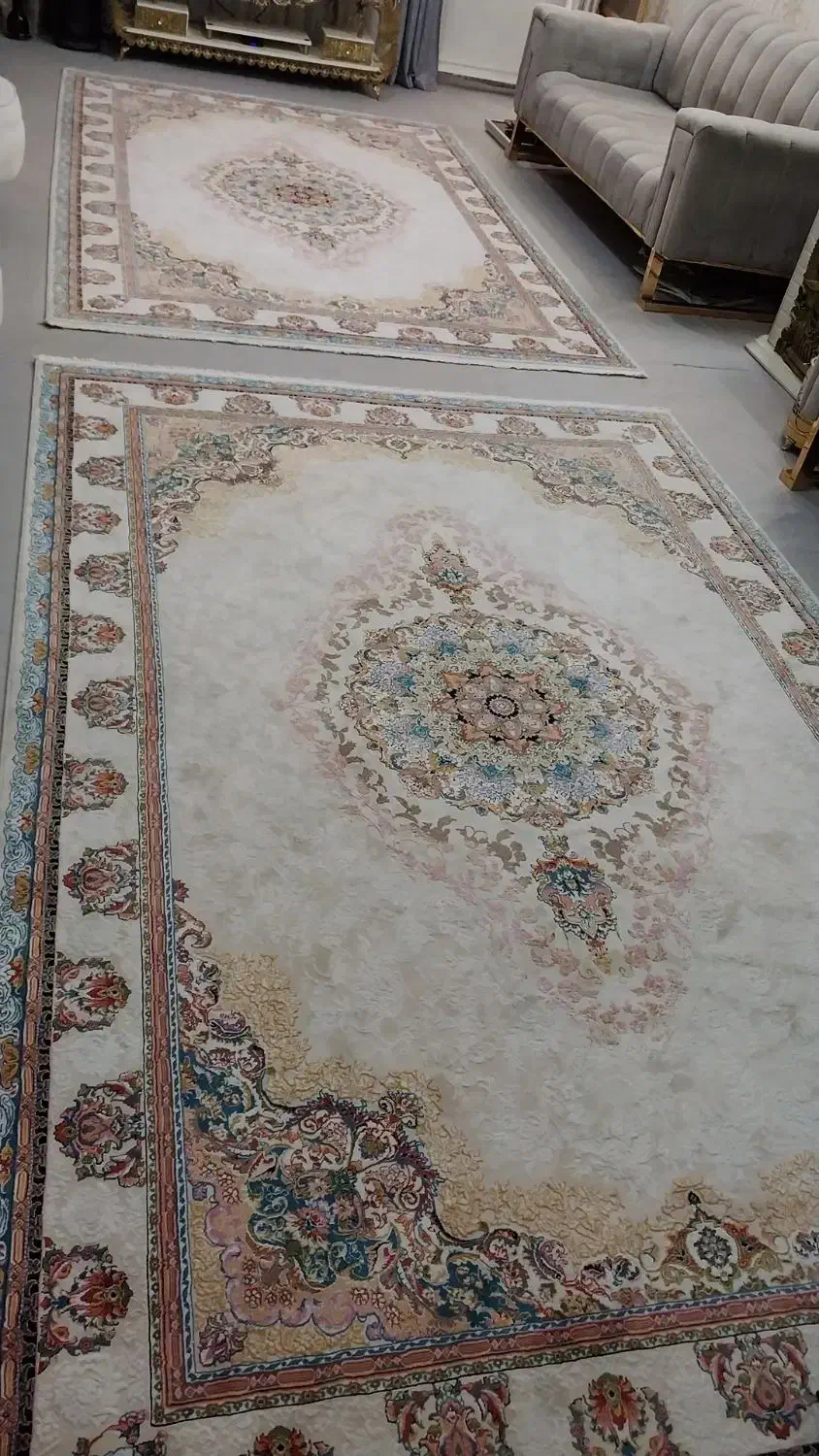 دو عدد فرش ۶متری جدید فروش فوری به علت کمبود جا|فرش|نسیم‌شهر, |دیوار