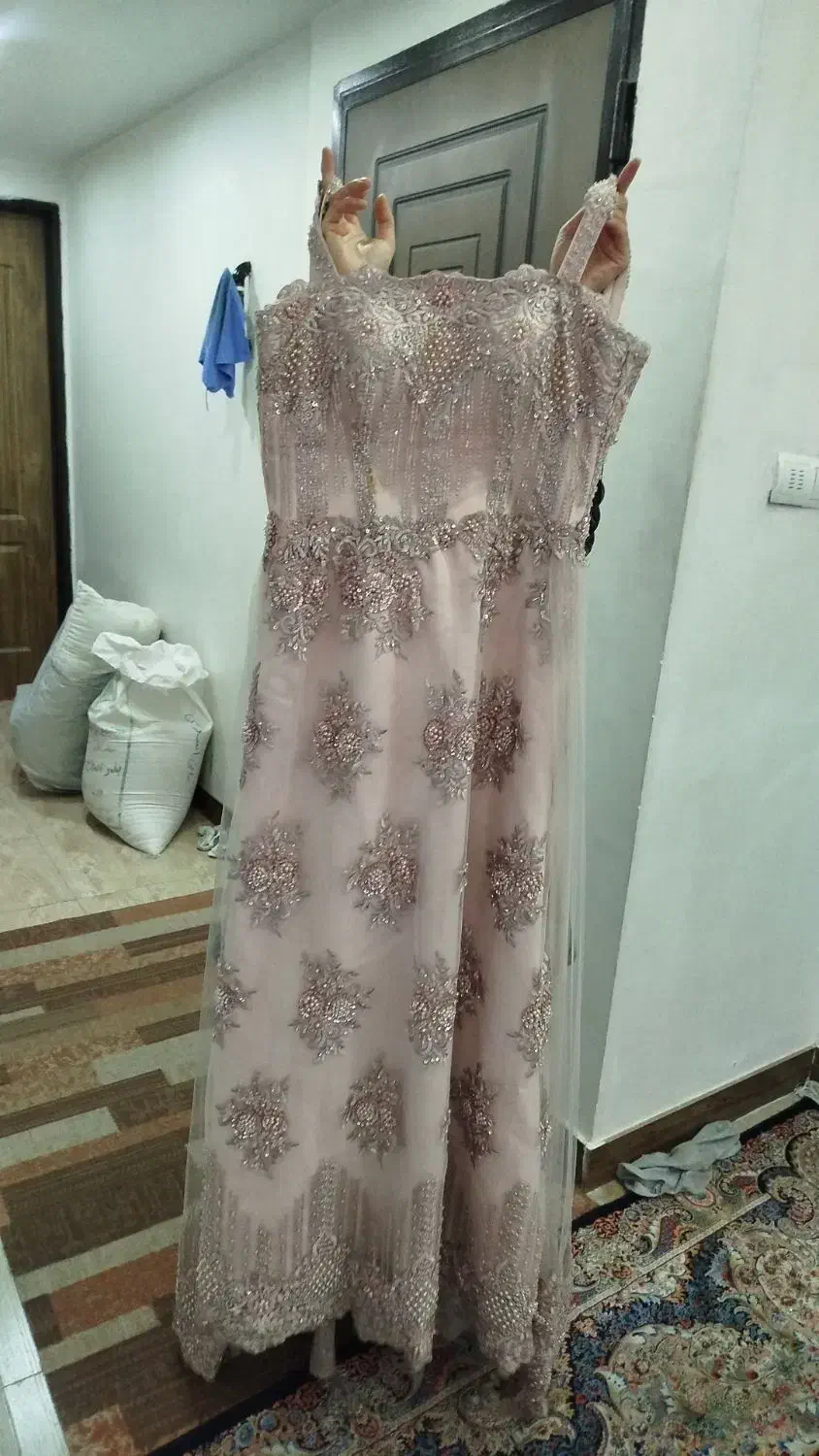 لباس مجلسی نگین دوری و مجنوق دوزی شده|لباس|رشت, لاکان|دیوار