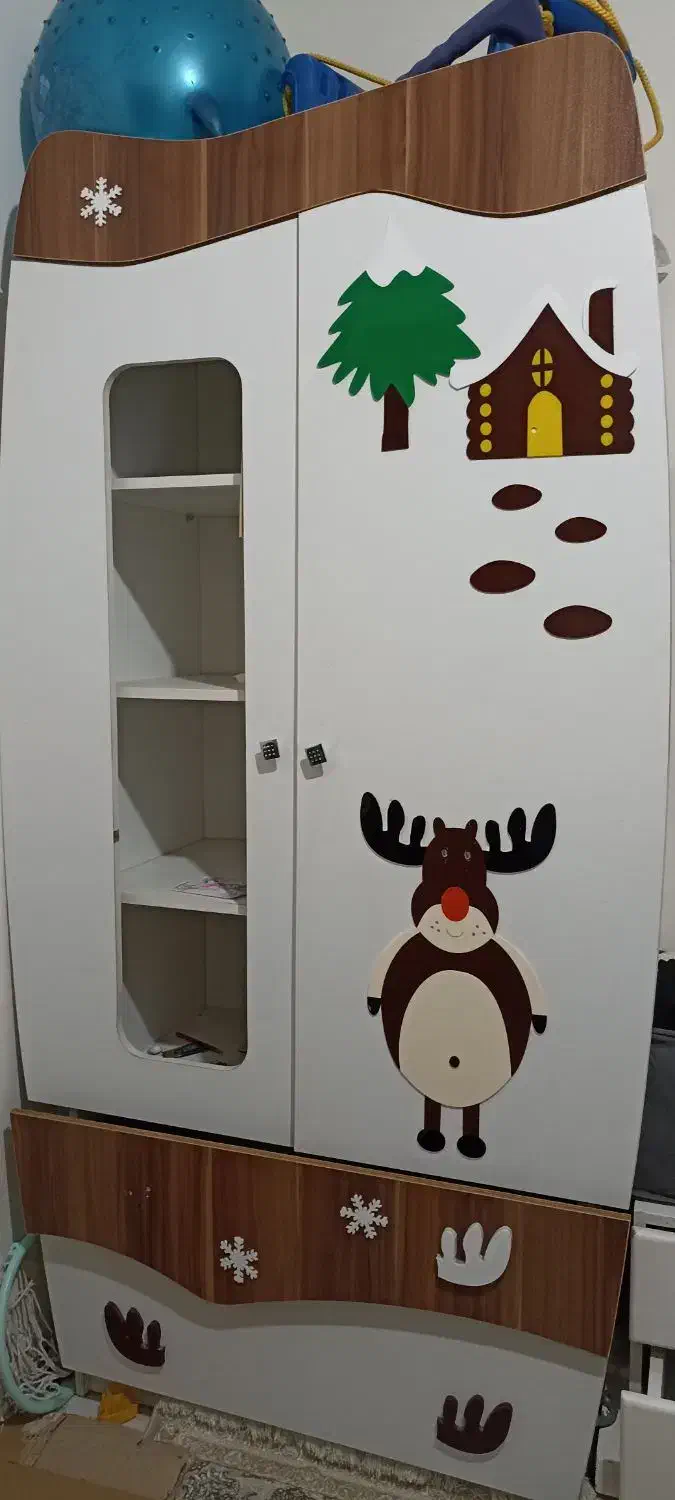 کمد|اسباب و اثاث بچه|اندیشه, اندیشه فاز ۱|دیوار