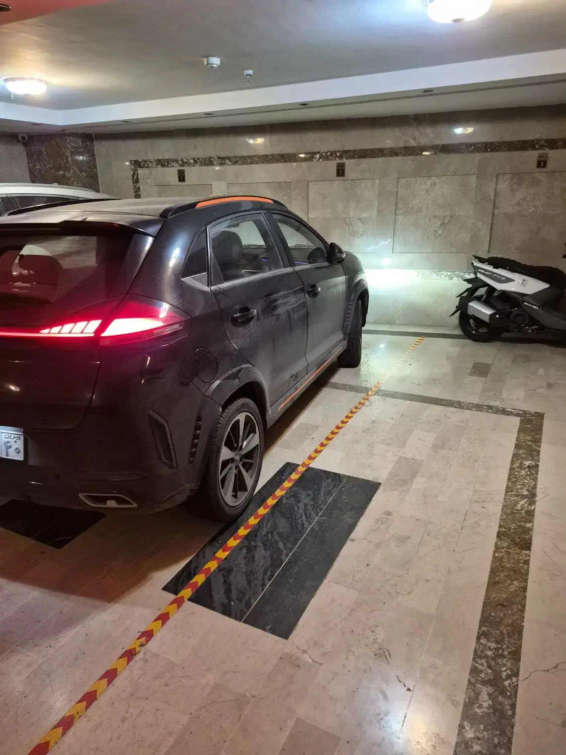 x33کراس(شخصی)|خودرو سواری و وانت|تهران, جماران (نیاوران)|دیوار