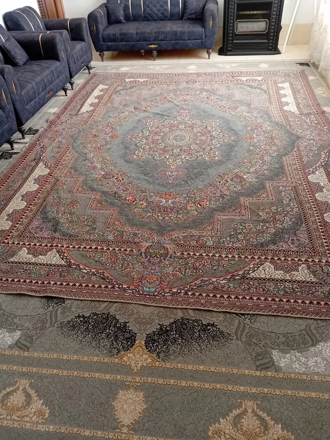 روفرشی|روفرشی|زبرخان, |دیوار