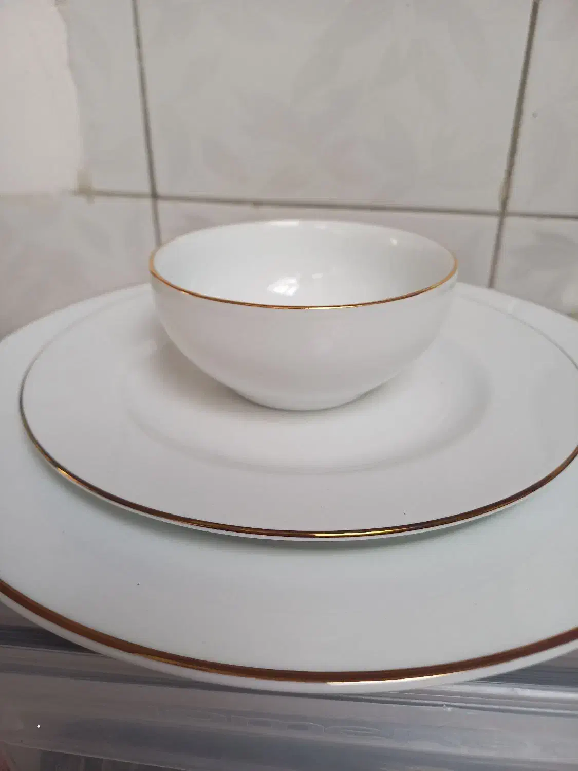 چینی زرین ساده دور طلایی|ظروف سرو و پذیرایی|محمدشهر, کوی بهار|دیوار