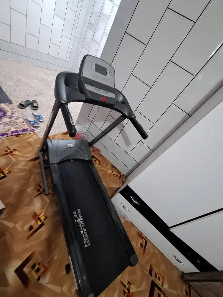 تردمیل مونترا در حد نو|تجهیزات ورزشی|خمینیشهر, |دیوار