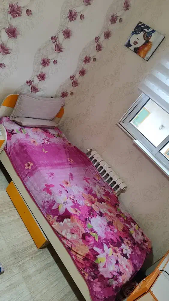 دو کمد لباس ویک میز کتابخانه به همراه تخت و پاتختی|جاکفشی، کمد، دراور|رشت, چمارسرا|دیوار