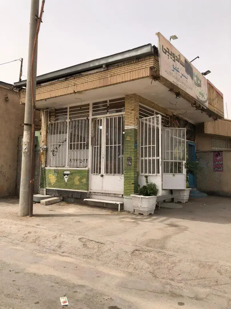 ملک تجاری دو نبش بهترین لوکیشن|فروش مغازه و غرفه|کرمان, |دیوار