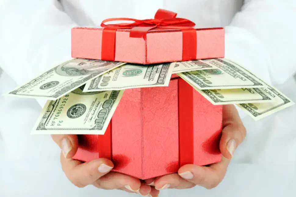 قرعه کشی کارت هدیه ۵ میلیونی|کارت هدیه و تخفیف|بوشهر, |دیوار