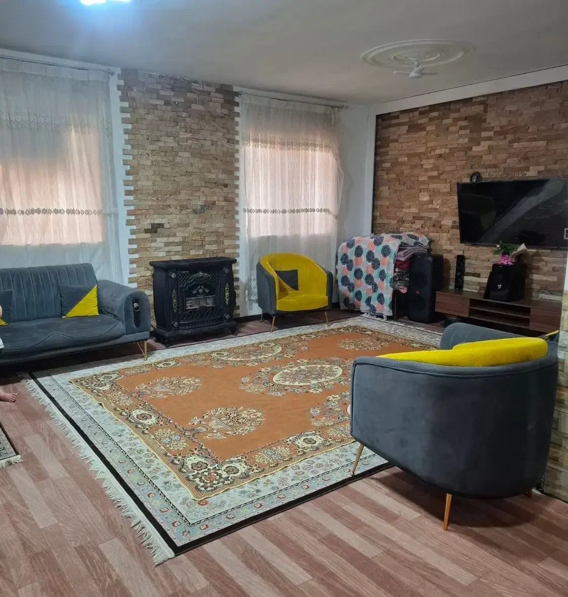 خانه آپارتمانی|فروش آپارتمان|منجیل, |دیوار