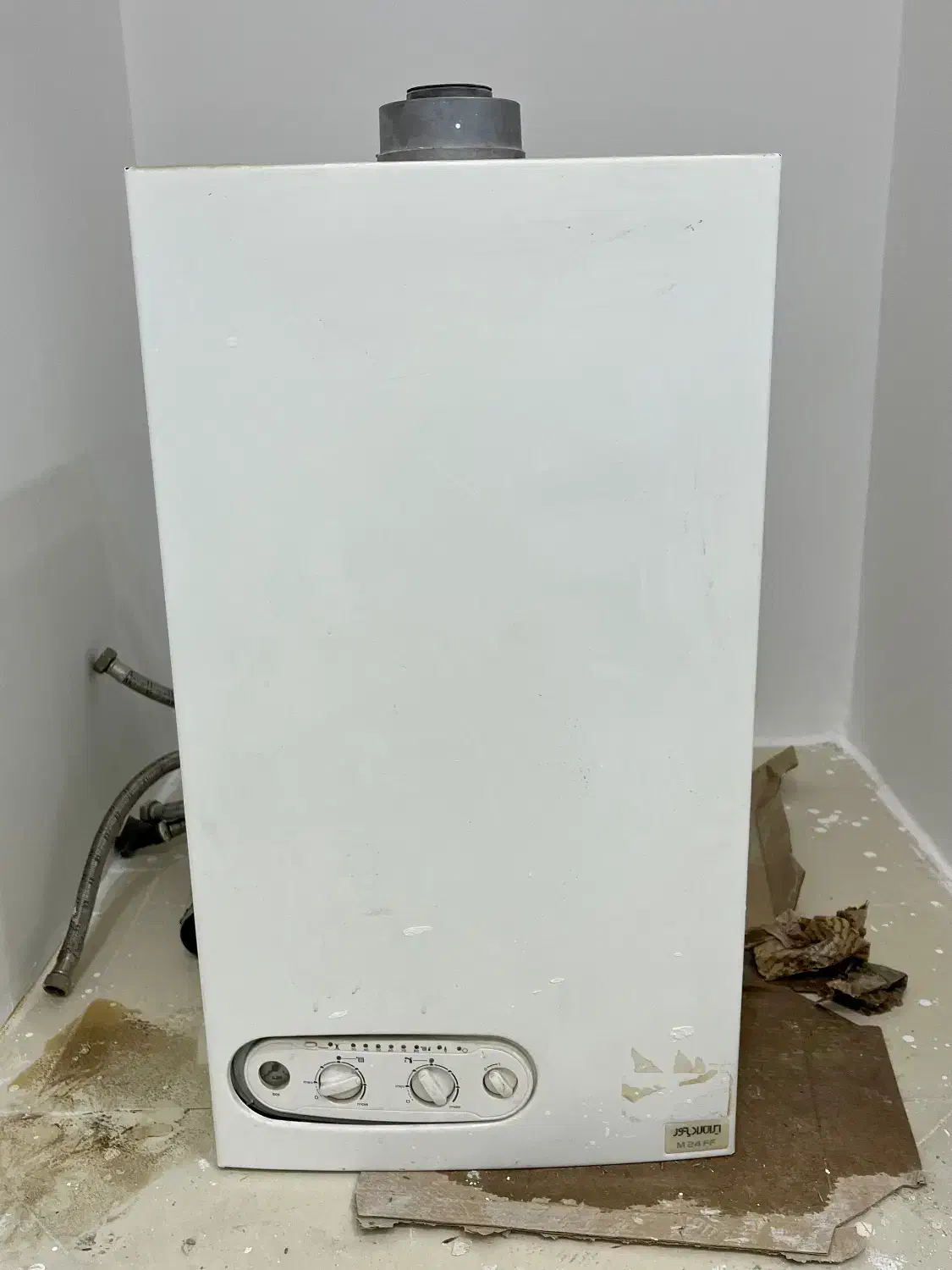 پکیج،رادیاتور سالم|آبگرمکن، پکیج، شوفاژ|مشهد, رضاشهر|دیوار