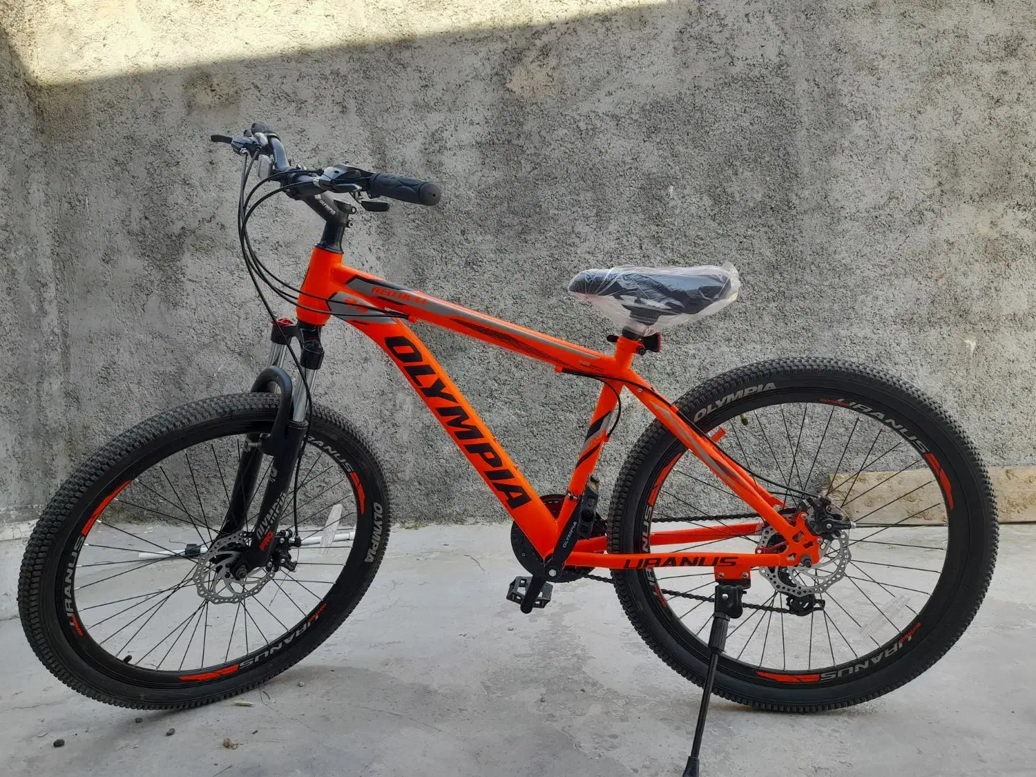 دوچرخه المپیا ۸دنده دیسکی درحد صفر|دوچرخه، اسکیت، اسکوتر|سنندج, |دیوار