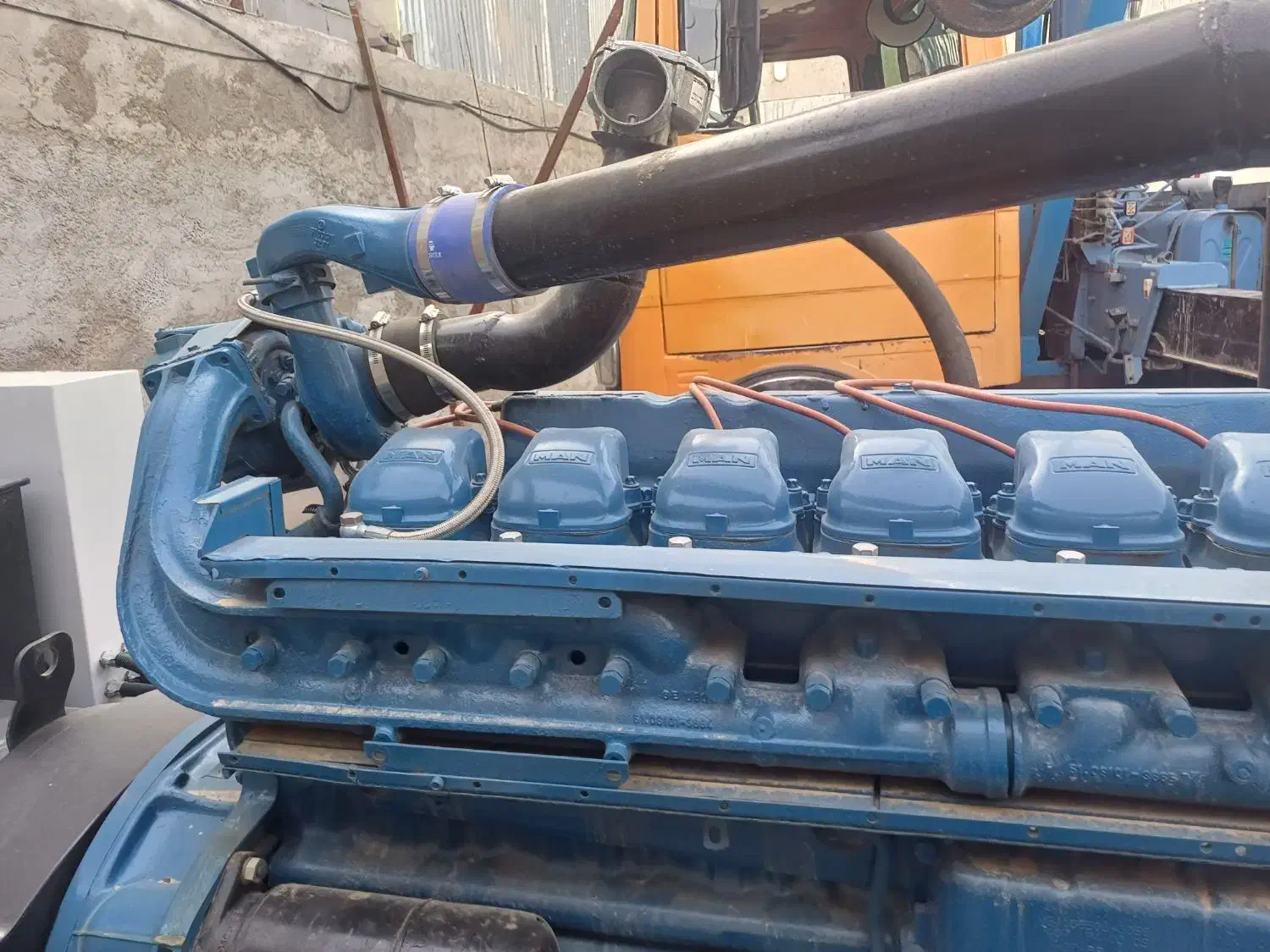 فروش موتورژنراتور مان ۶ سیلندر آور حال شده|ماشین‌آلات صنعتی|شیروان (خراسان), |دیوار