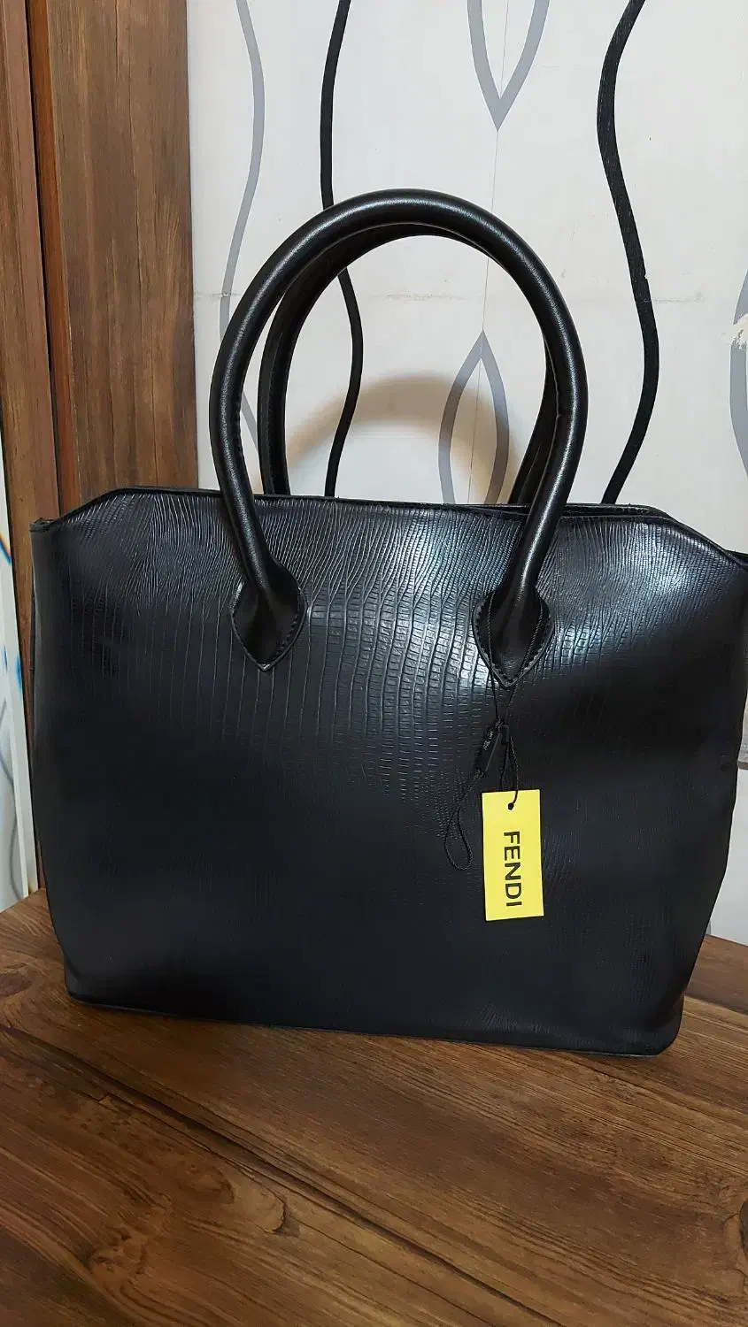 بارونی و شال و کیف نو مناسب هدیه|لباس|محمدیه-قزوین, |دیوار