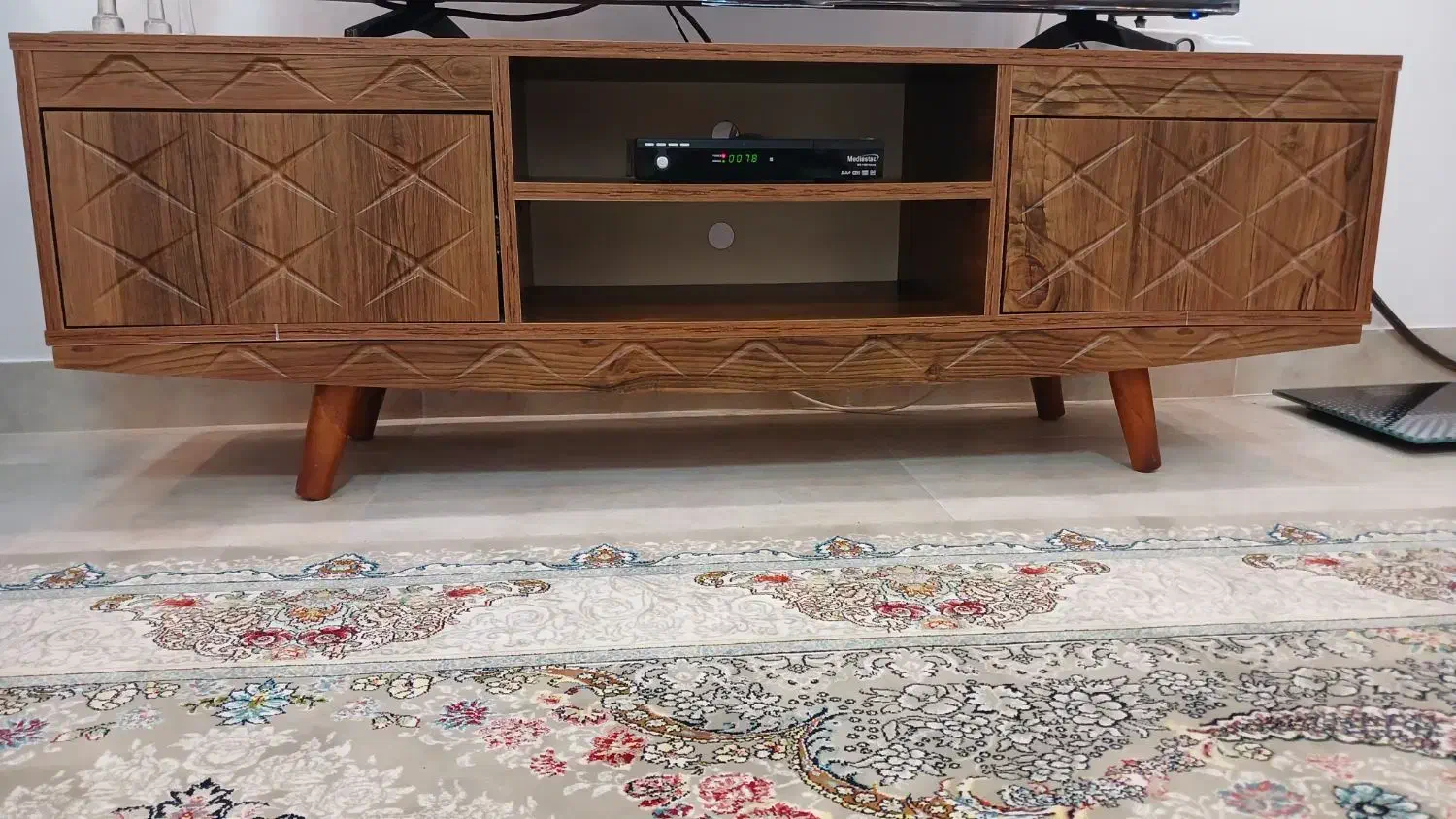 میز تلویزیون نو|میز تلویزیون|لاهیجان, لیل|دیوار