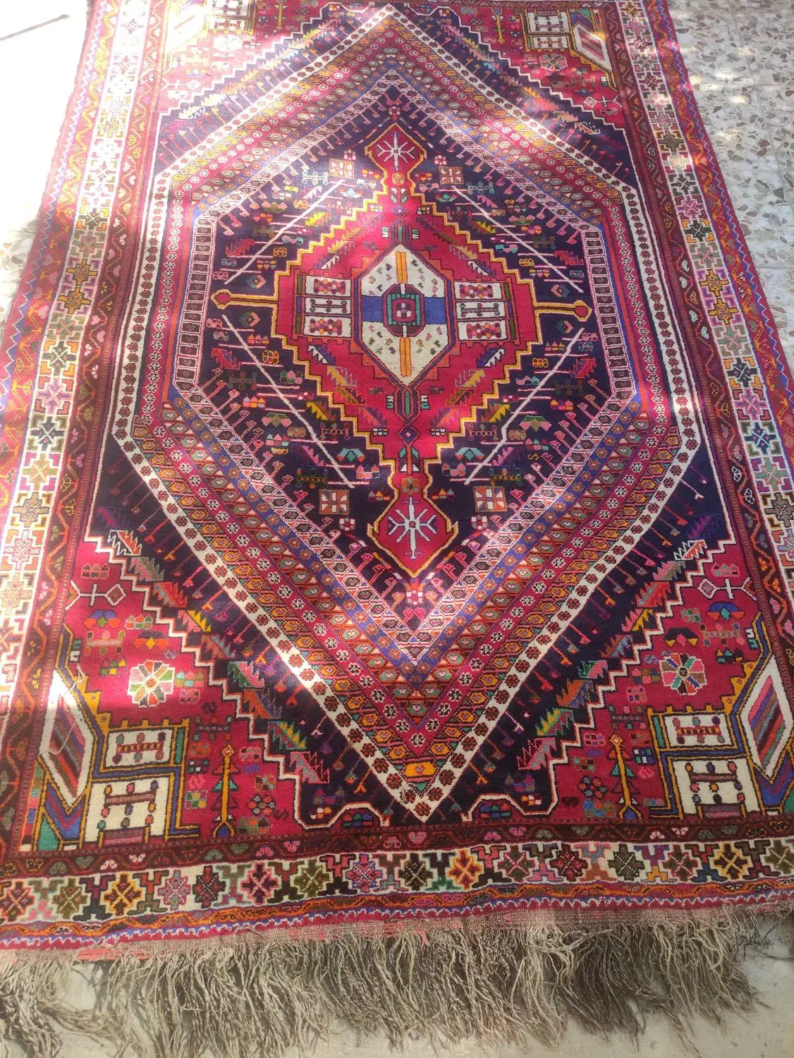 فرش دستبافت ۶متری شیک|فرش|شیراز, شهرک بزین|دیوار