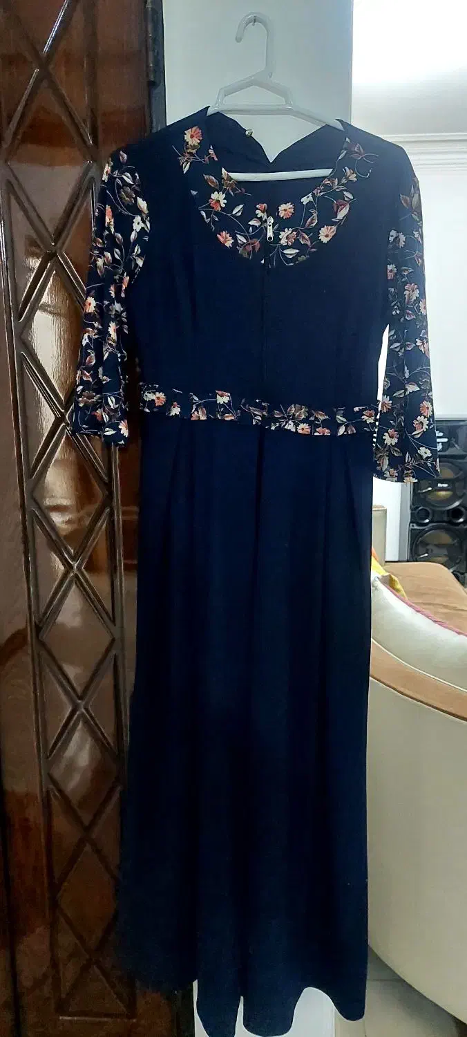 لباس مجلسی|لباس|میبد, |دیوار