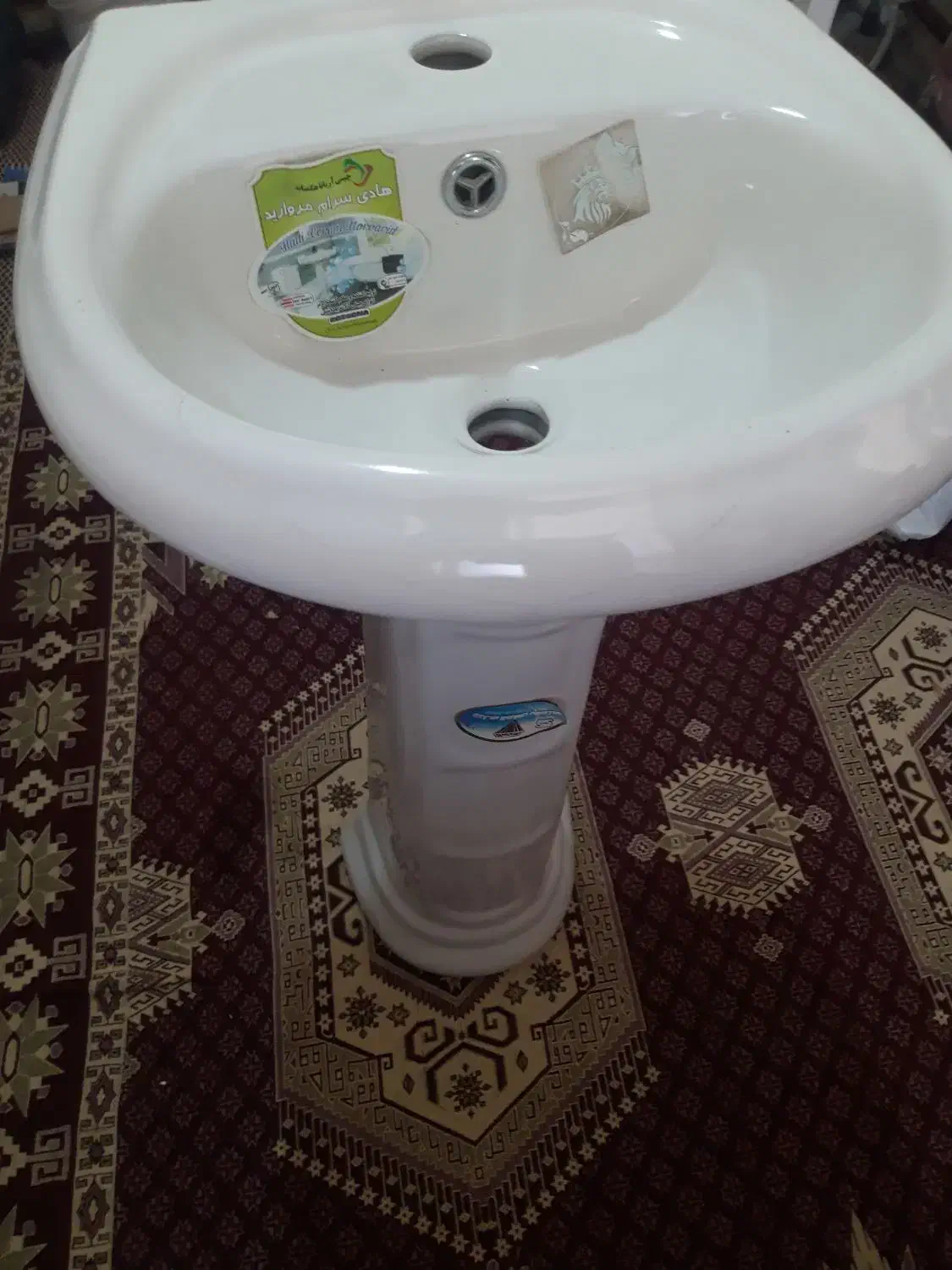 دستشویی وروشویی ایستاده|لوازم سرویس بهداشتی|فسا, |دیوار