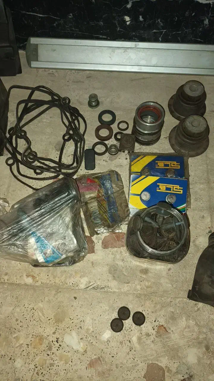 لوازم نو مربوط به کامیون بنز اکتروس|قطعات یدکی و لوازم جانبی|بجنورد, |دیوار