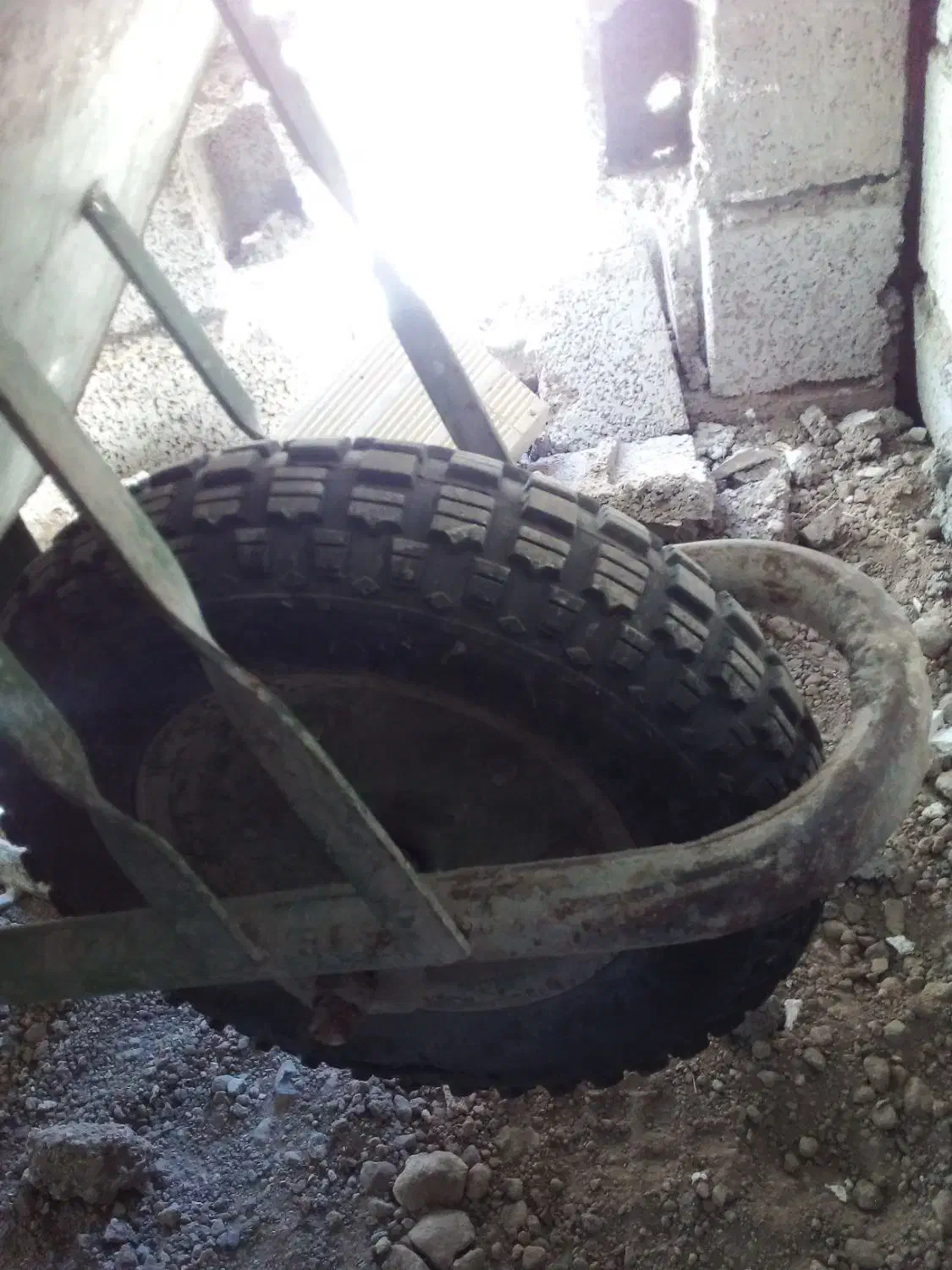 فرغون|ابزارآلات|مشگین شهر, |دیوار