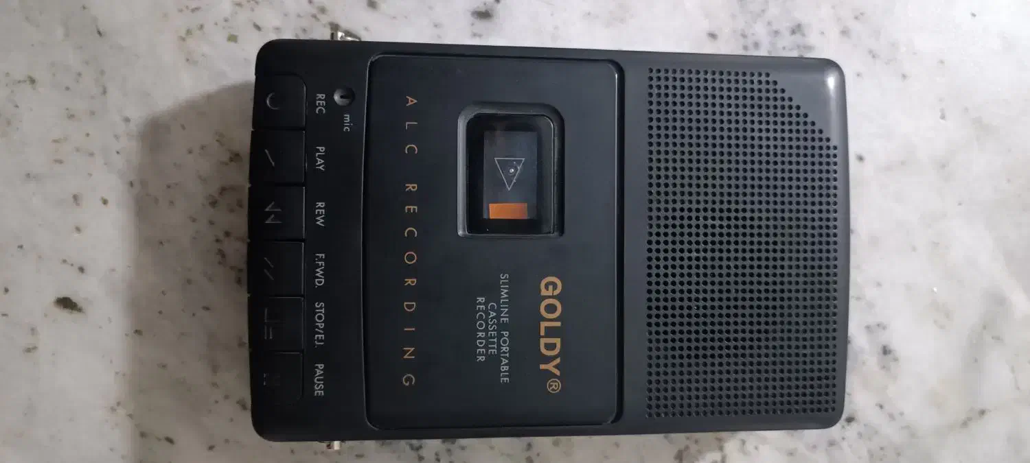 واکمن ضبط و پخش خبرنگاری قدیمی رومانی|پخش‌کننده همراه|نسیم‌شهر, |دیوار