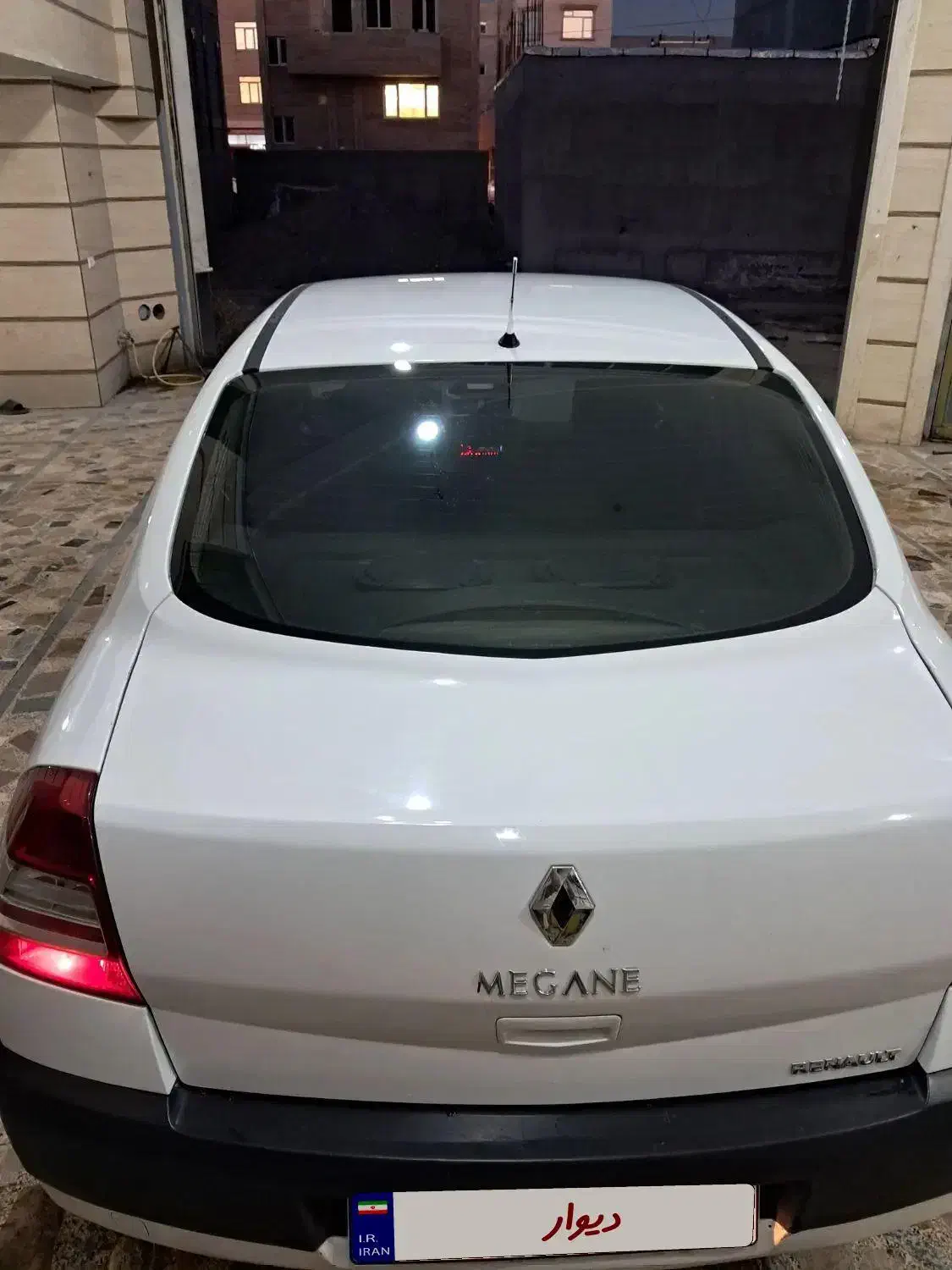 مگان ۱۶۰۰عتیقه|خودرو سواری و وانت|اردبیل, |دیوار