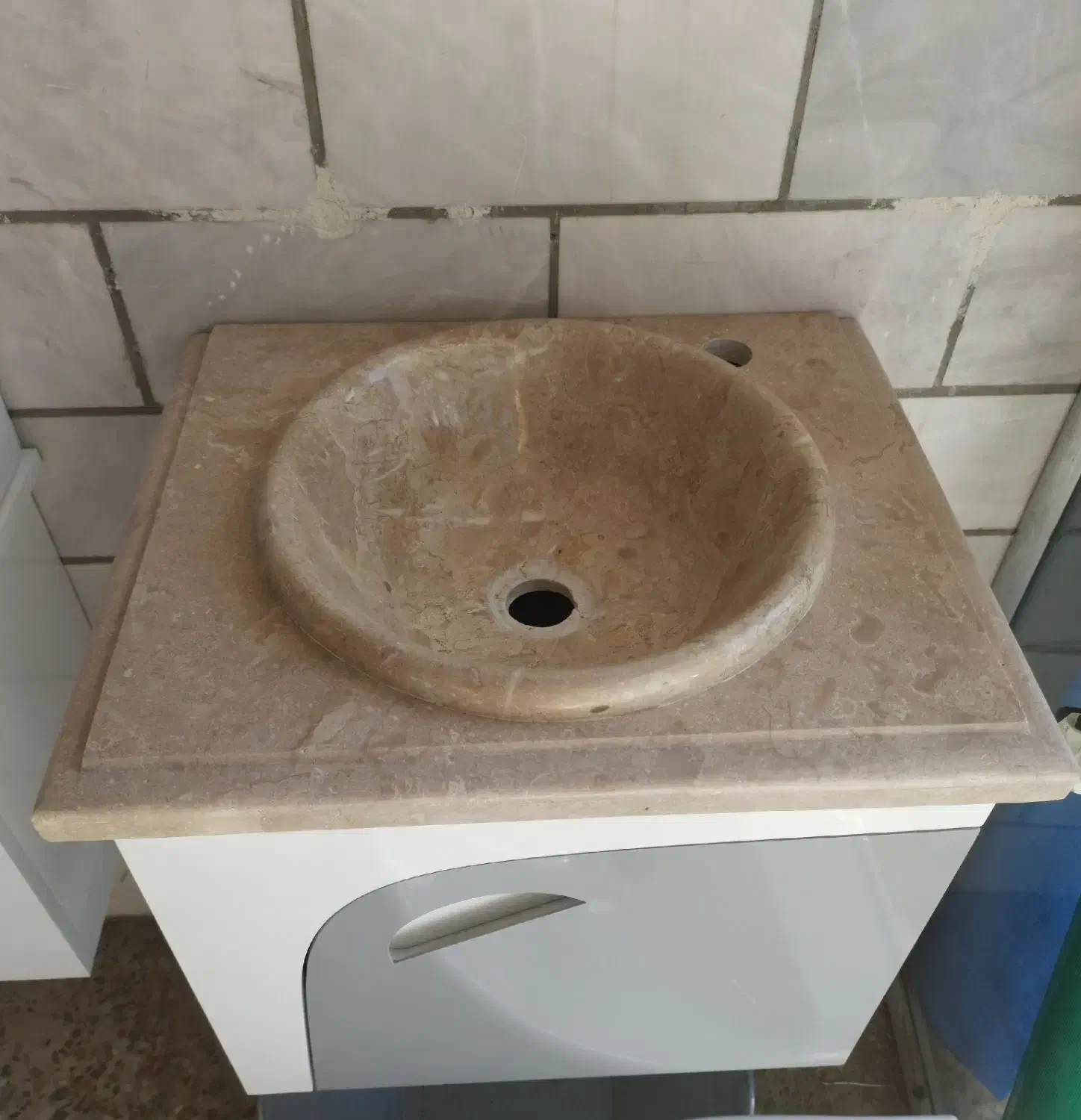 روشویی کابینتی دیواری|لوازم سرویس بهداشتی|خرم‌آباد, |دیوار