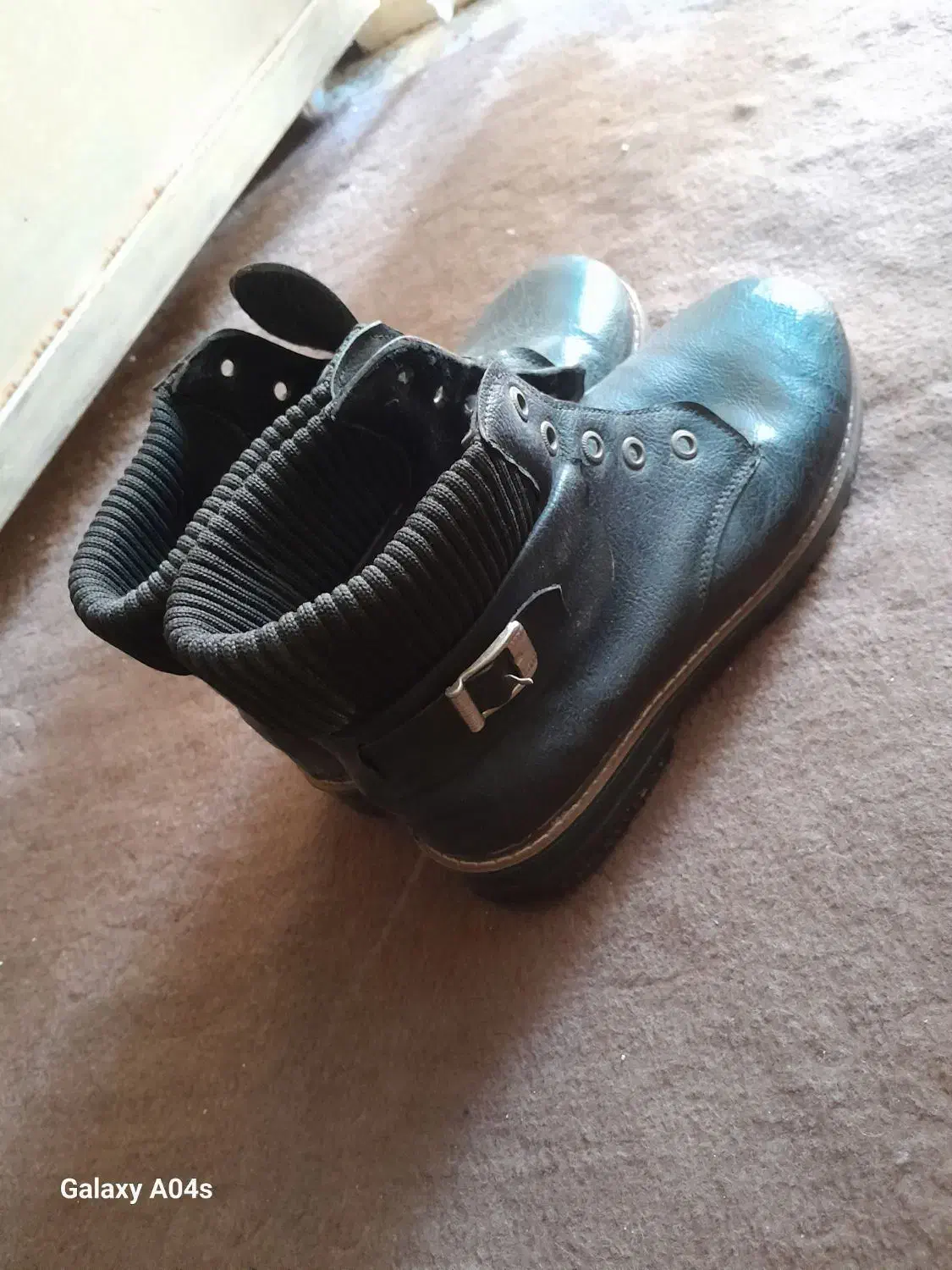 کفشهادرحدنو|کیف، کفش، کمربند|رباطکریم, الارد|دیوار