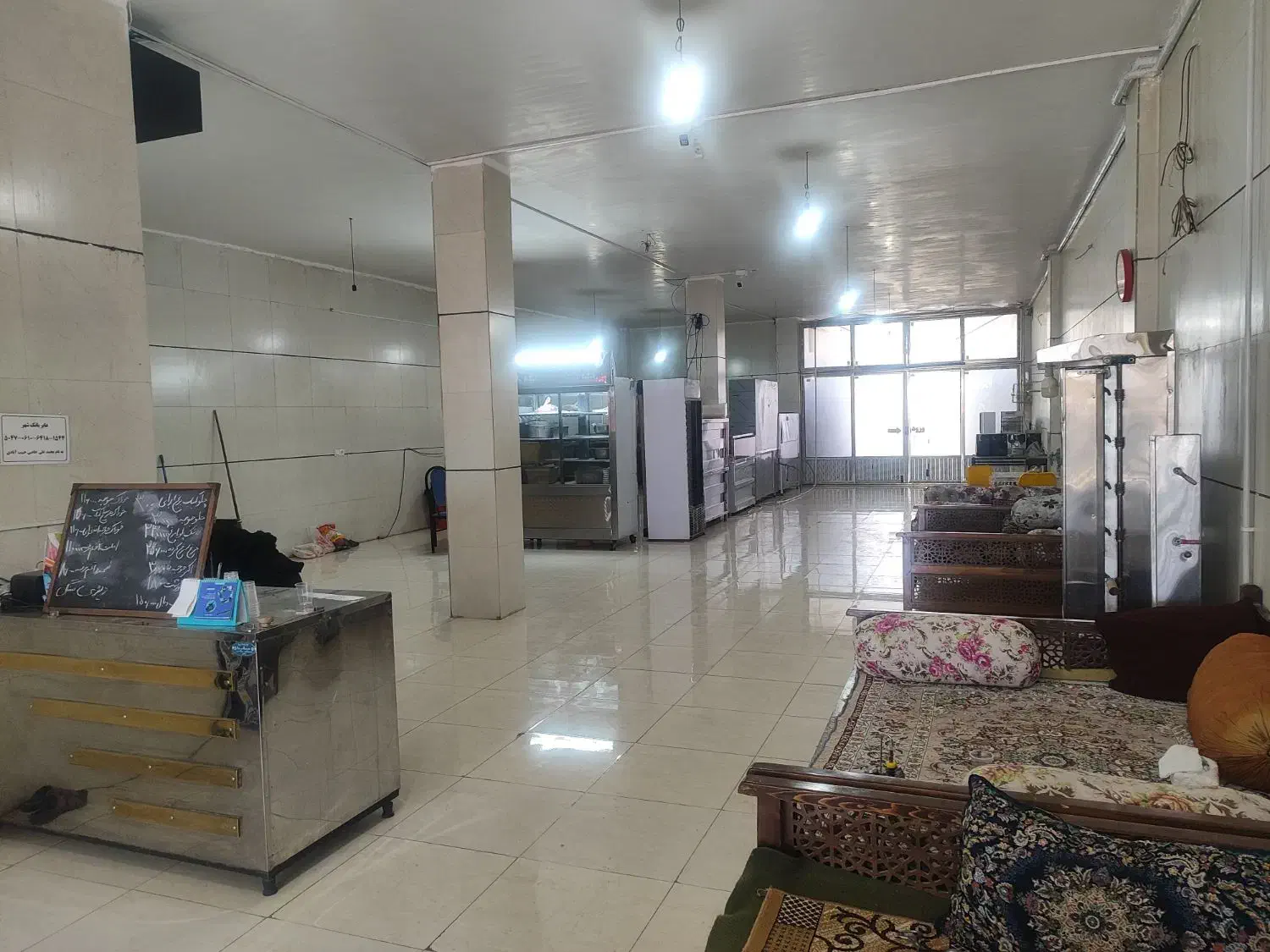 فروش لوازم رستوران کامل یک جا به فروش میرسد|کافی‌شاپ و رستوران|شاهین‌شهر, مورچه خورت|دیوار