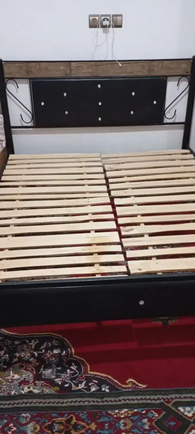 تخت دونفره|تخت و سرویس خواب|تربتحیدریه, کوی شهید احمدزاده ملکی|دیوار