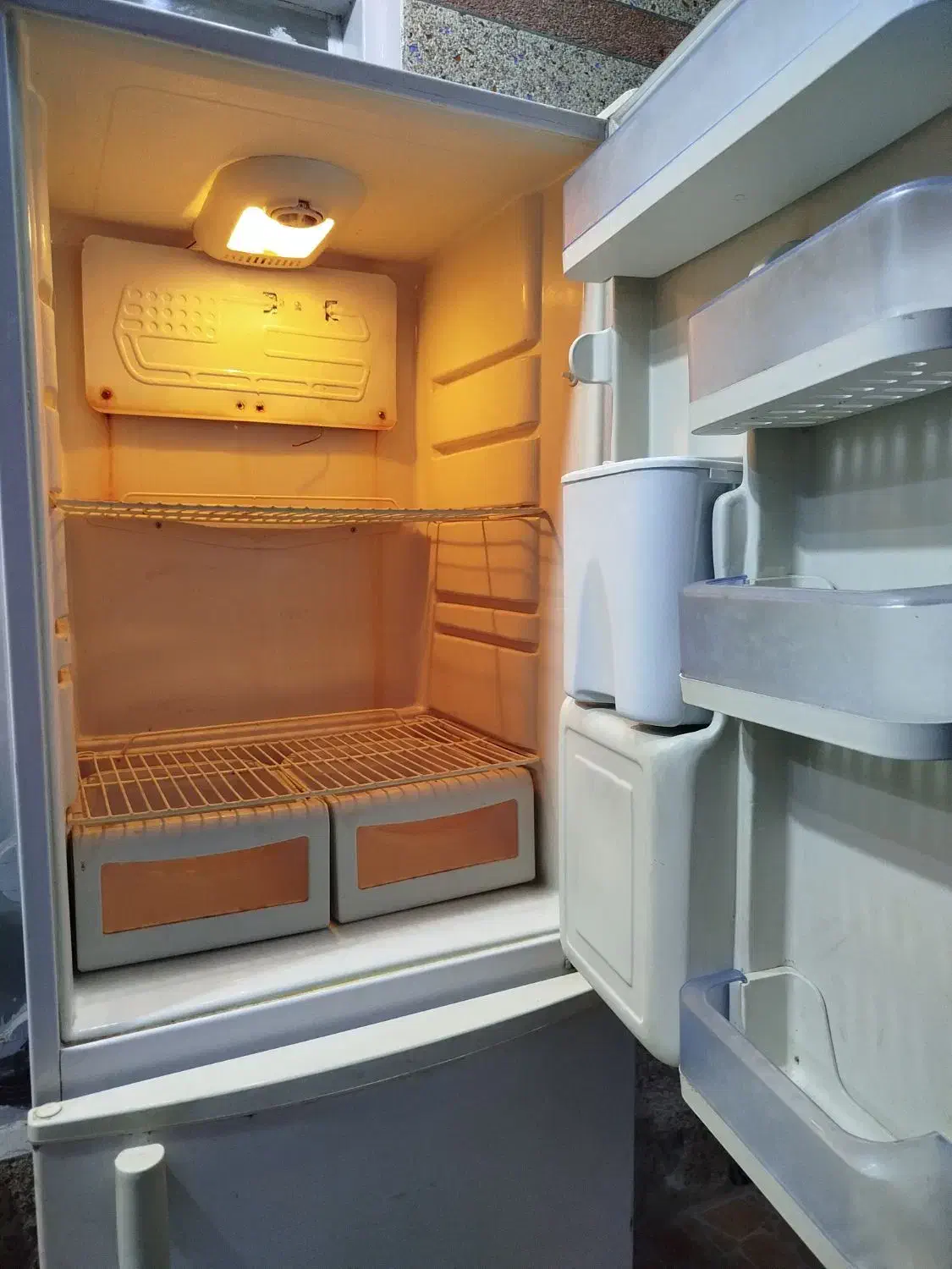 یخچال فریزردرحد|یخچال و فریزر|قائم‌شهر, |دیوار